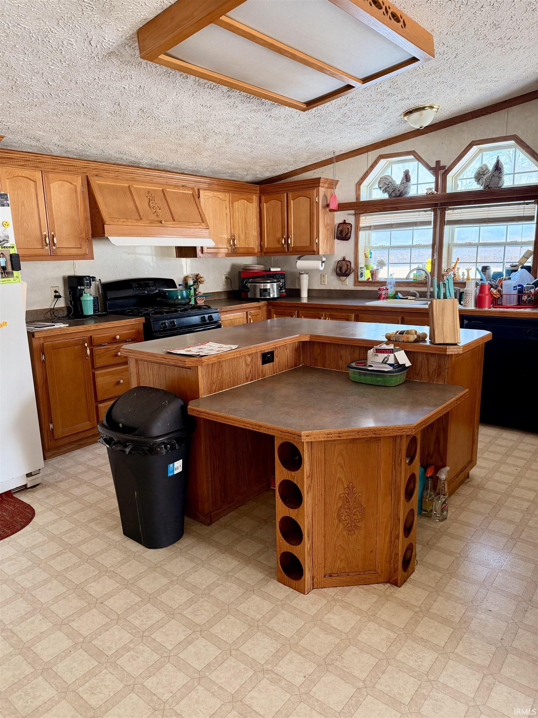 Homes for sale in Peru, IN | 4236 W Old Stone Rd, Peru, IN 46970 | MLS# 202548381