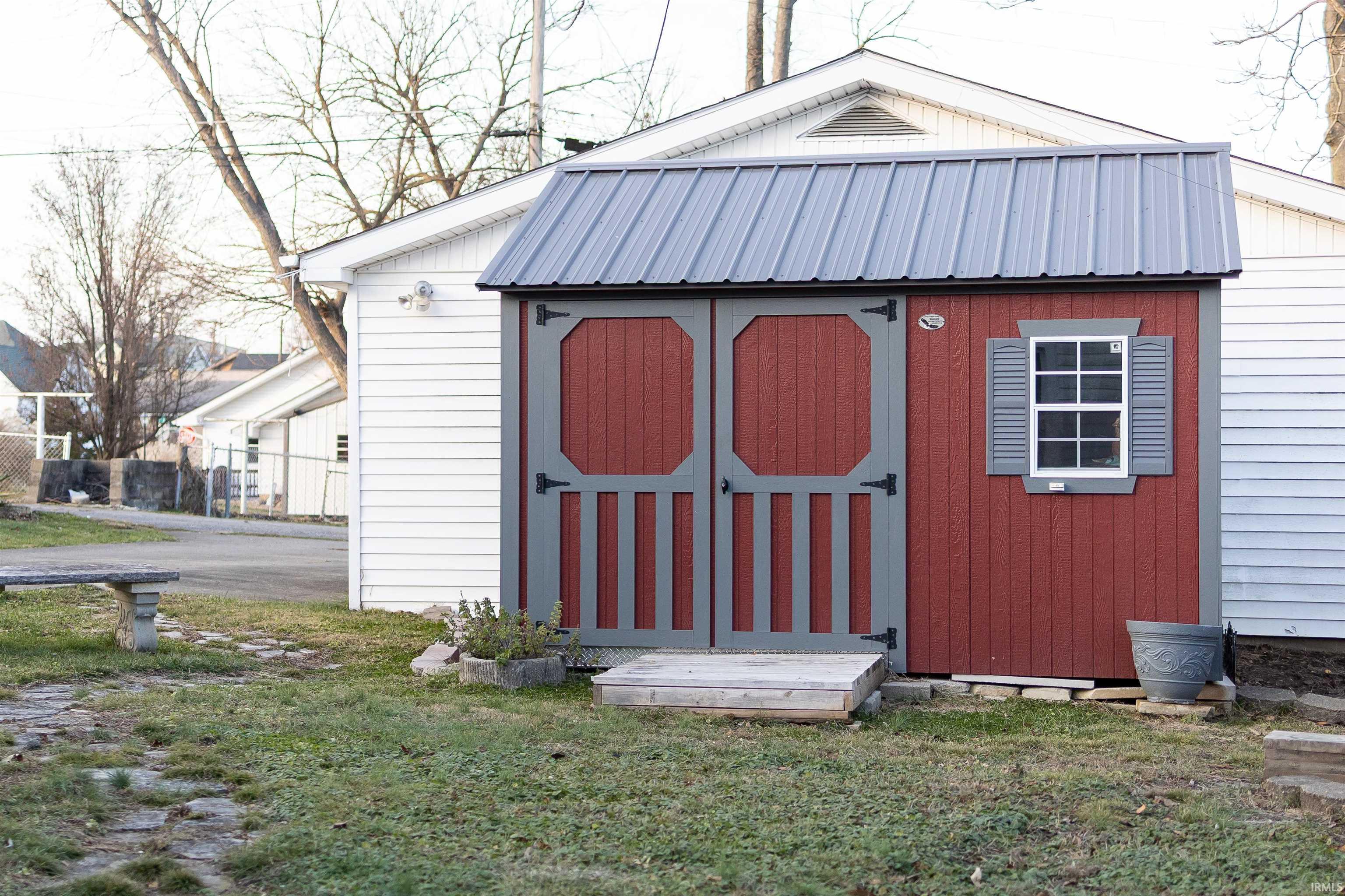 Homes for sale in Bedford, IN | 1419 22D St, Bedford, IN 47421 | MLS# 202548666