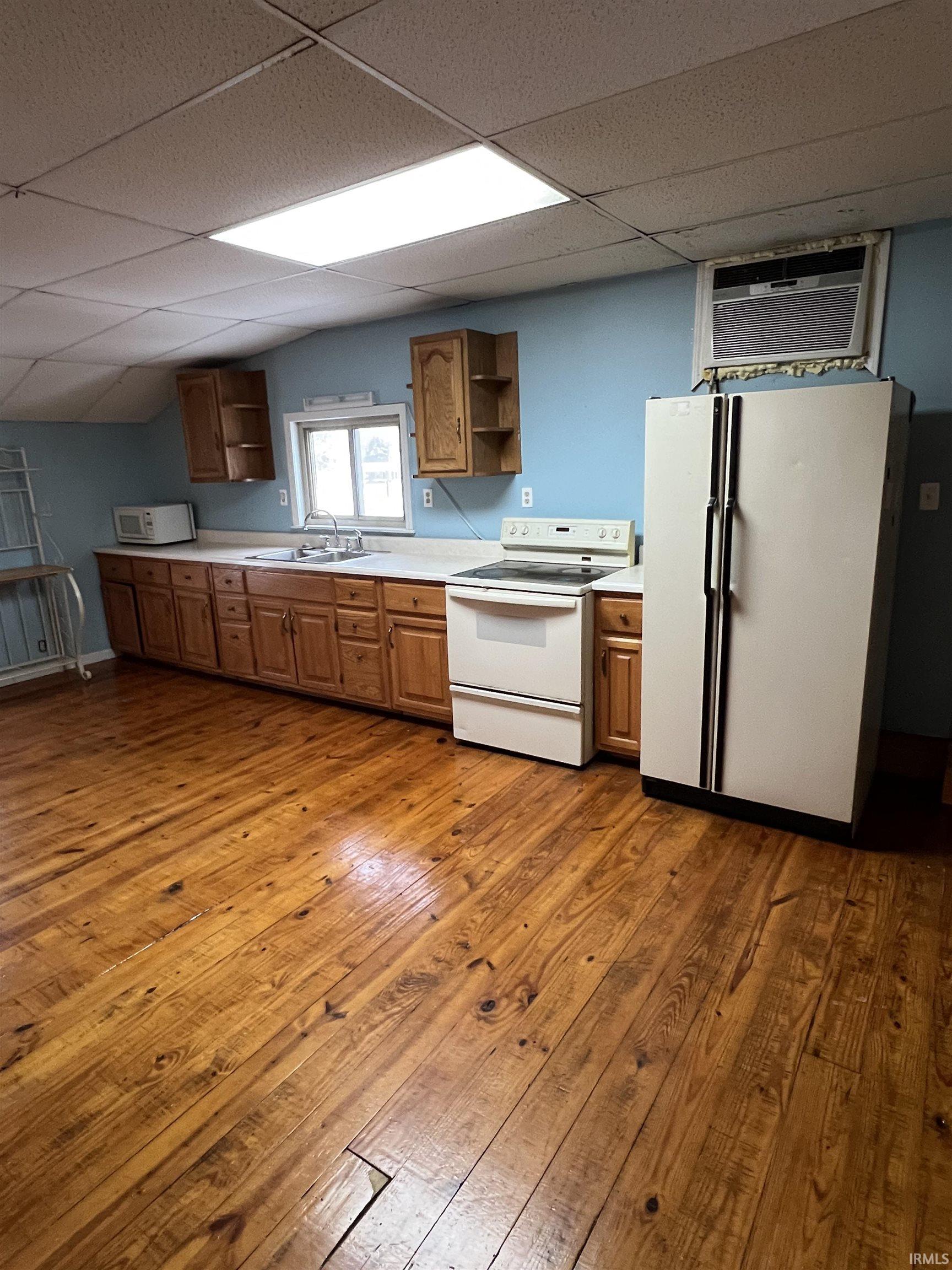 Homes for sale in Jasonville, IN | 810 E Main St, Jasonville, IN 47438 | MLS# 202548865