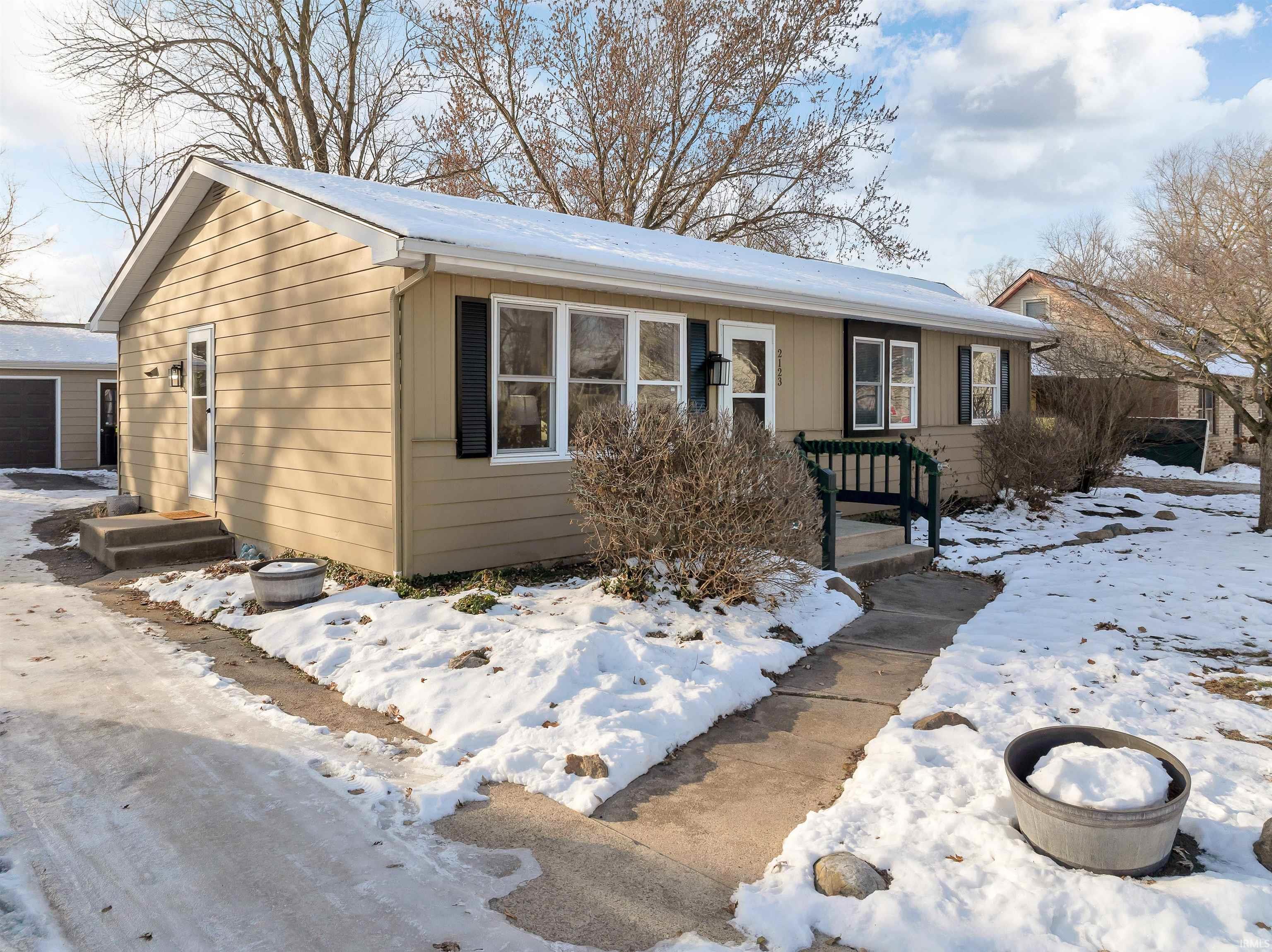 Photo 23 of 2123 Edgerton Street