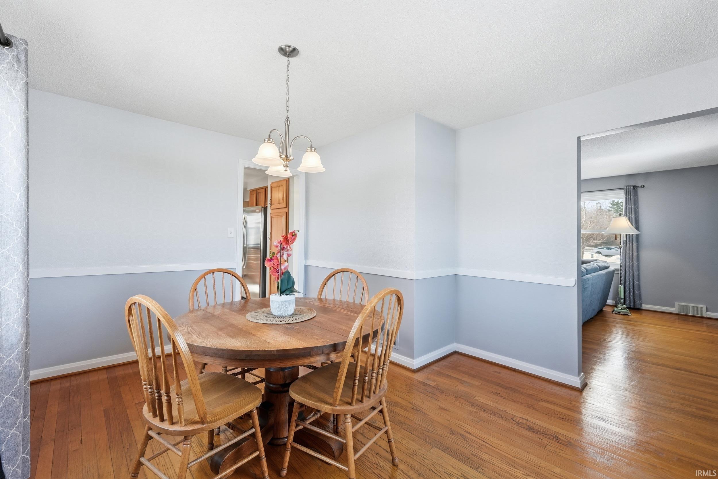 Photo 10 of 1706 Inwood Drive