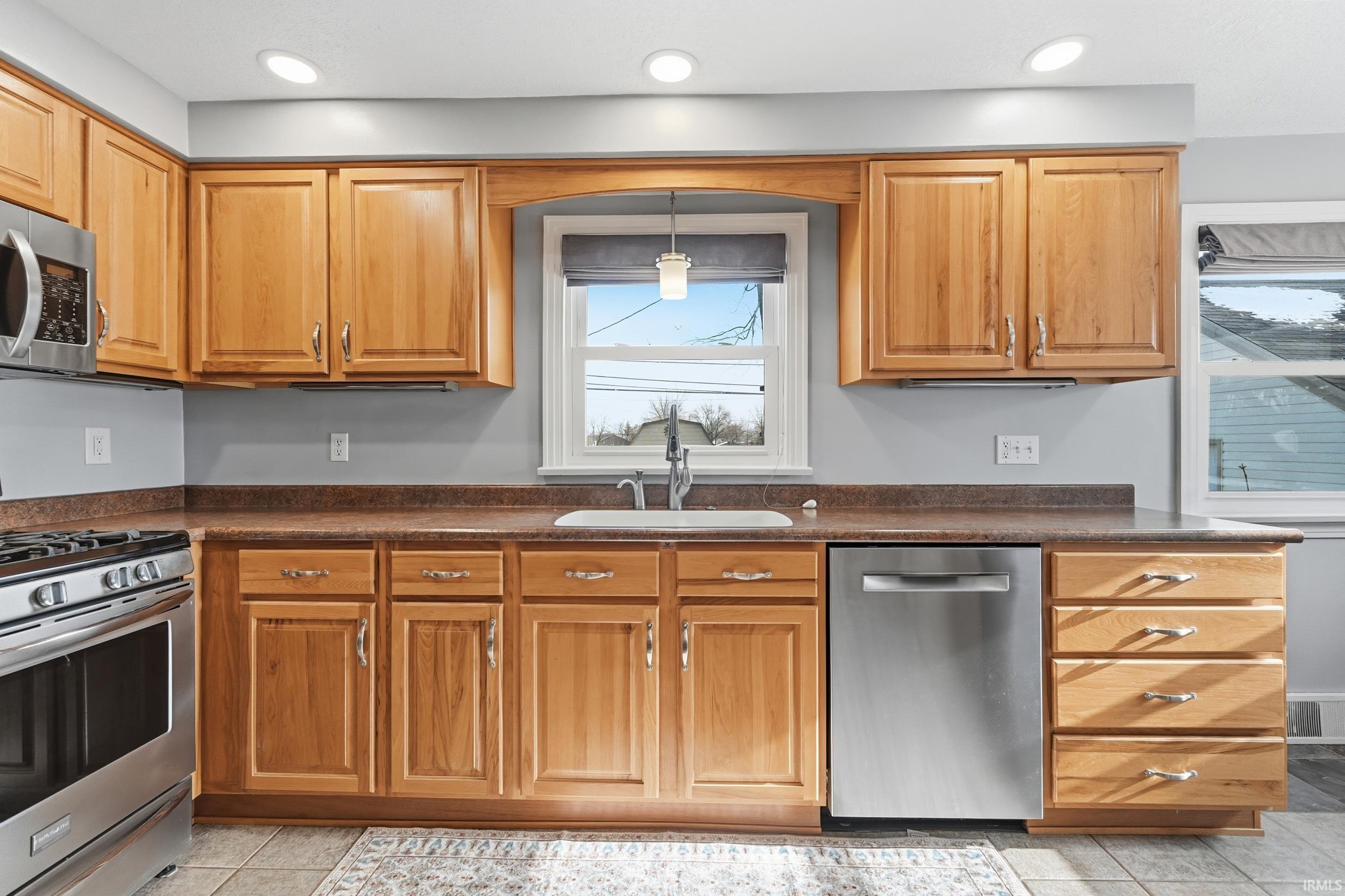 Photo 13 of 1706 Inwood Drive