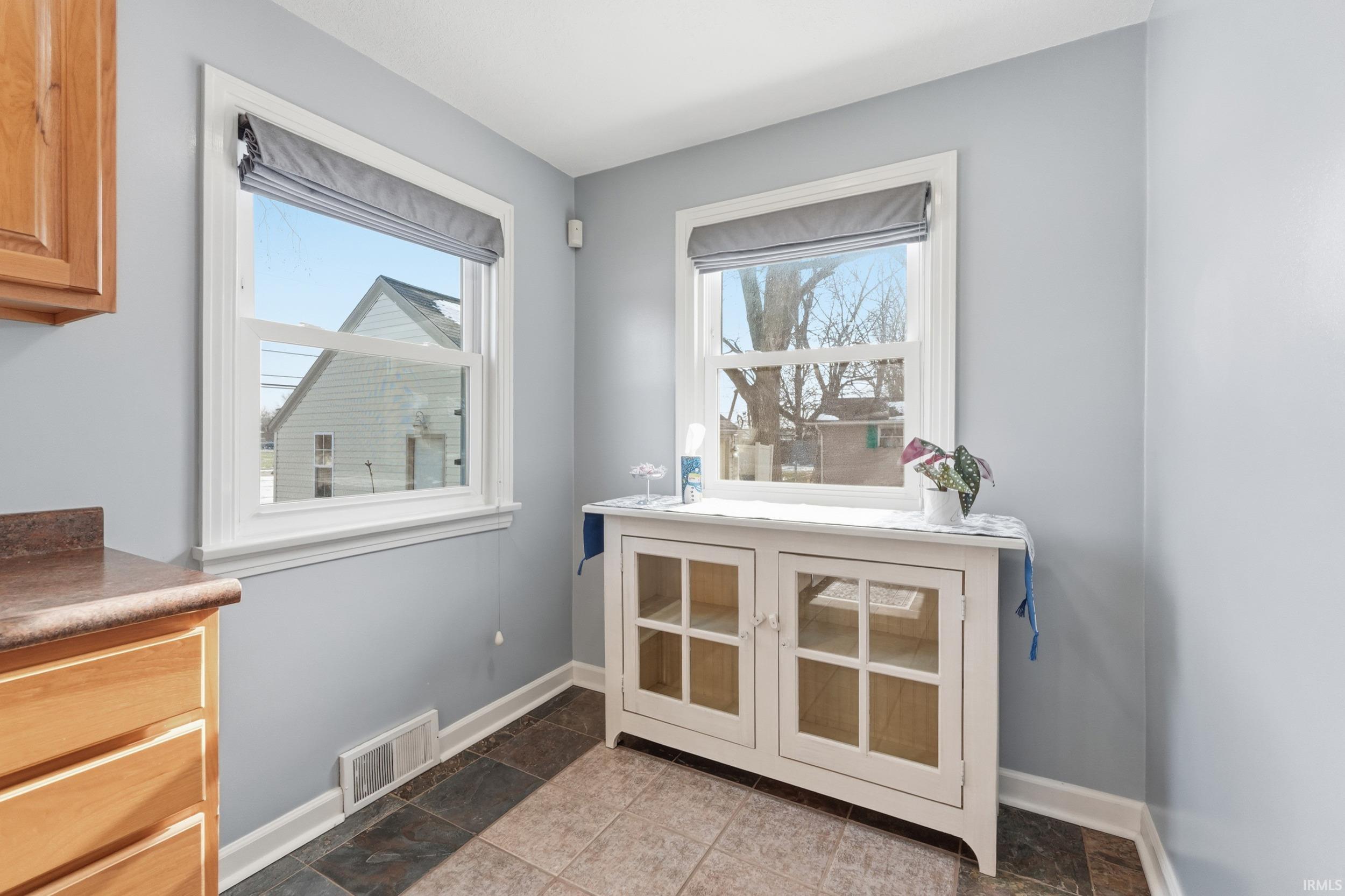 Photo 16 of 1706 Inwood Drive