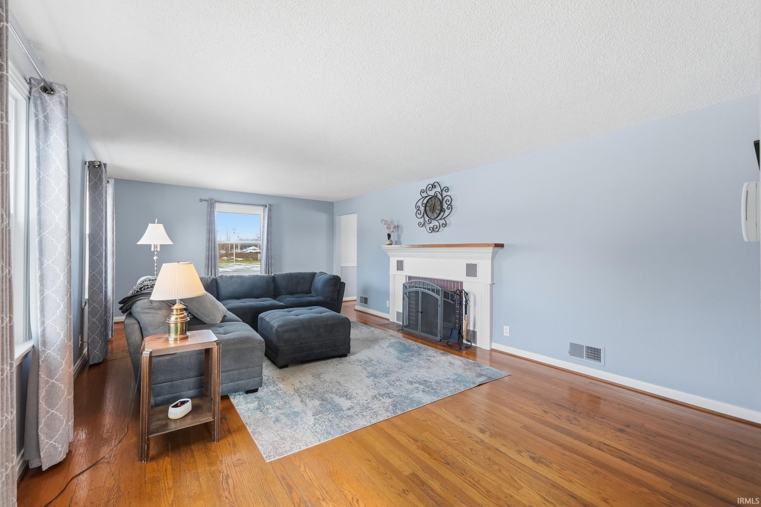 Photo 6 of 1706 Inwood Drive