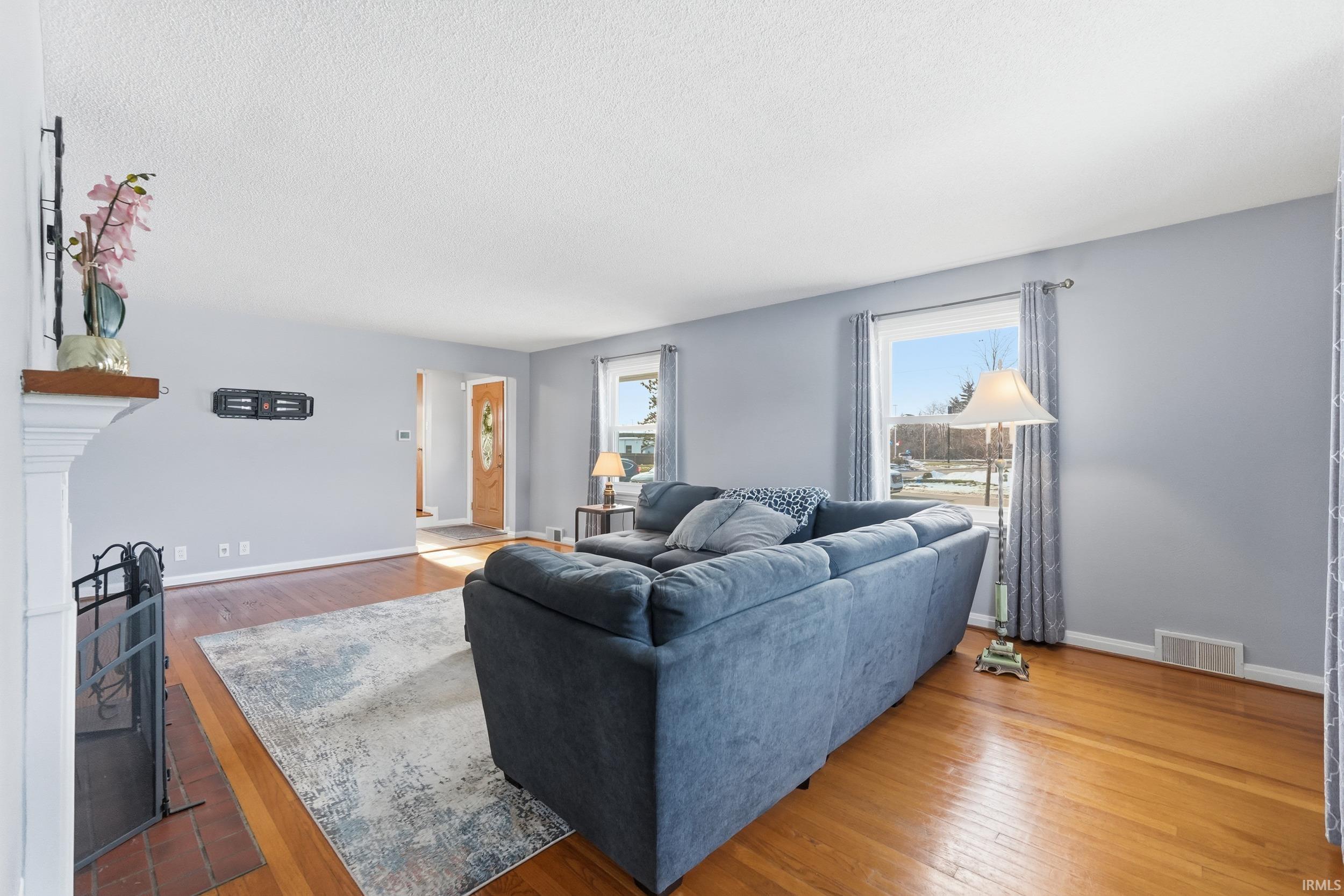 Photo 9 of 1706 Inwood Drive