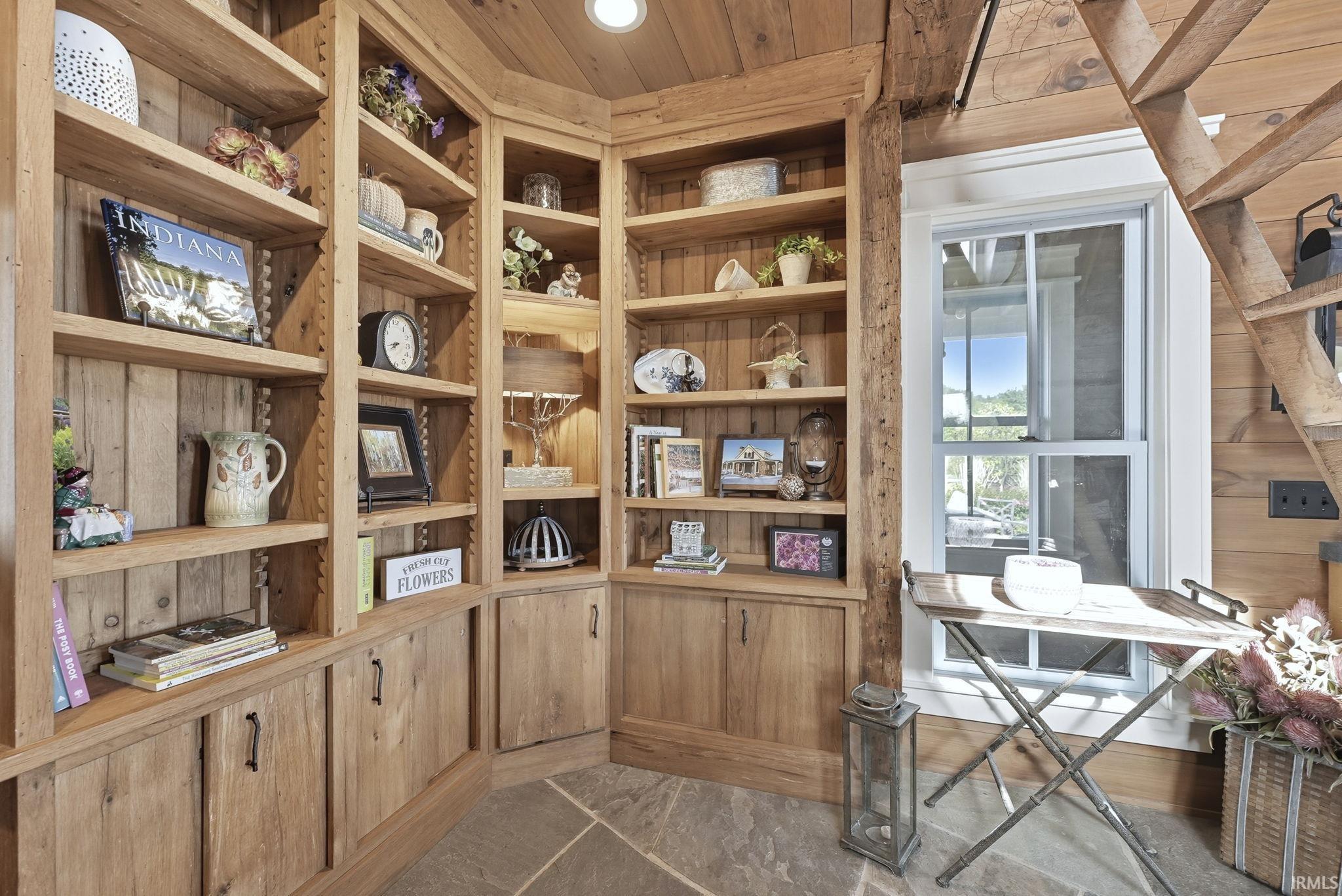 Garden house bookshelves