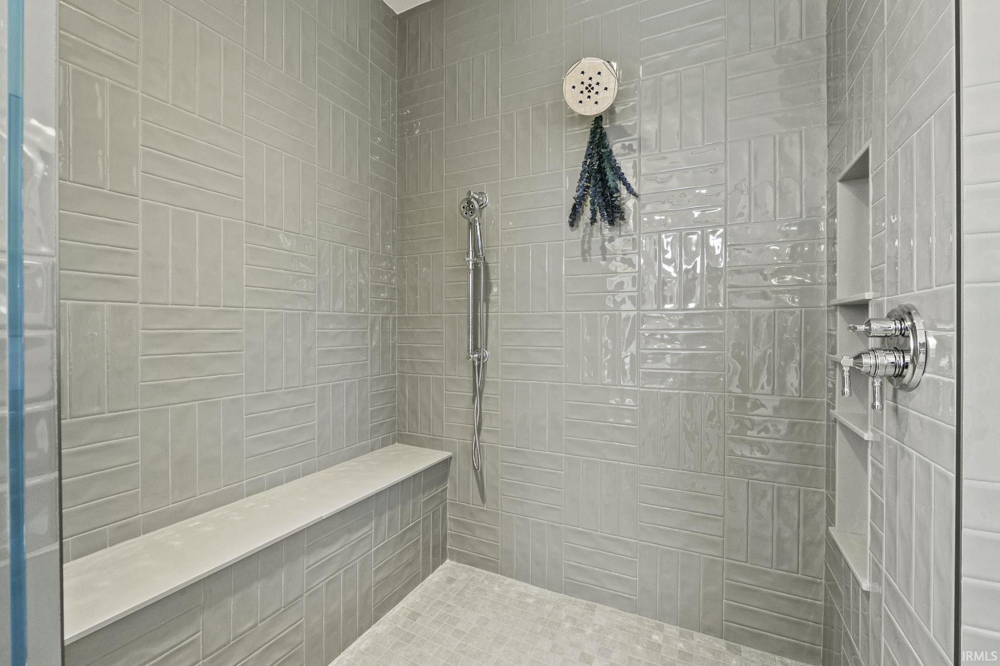 Photo 22 of 594 Contour Cove