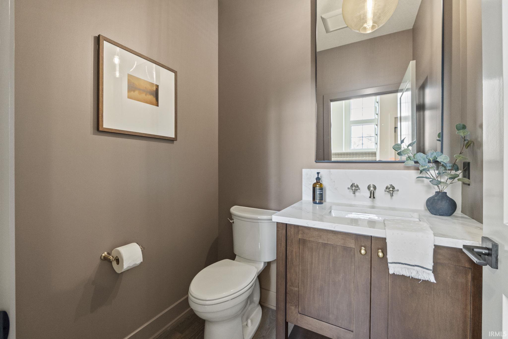 Photo 23 of 594 Contour Cove