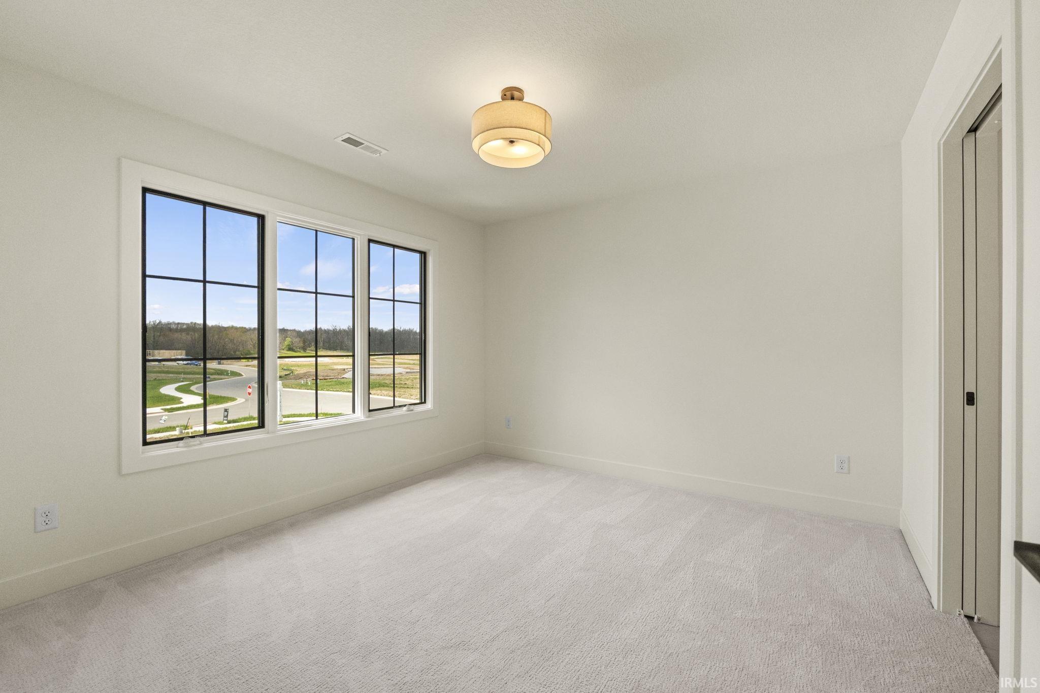 Photo 30 of 594 Contour Cove