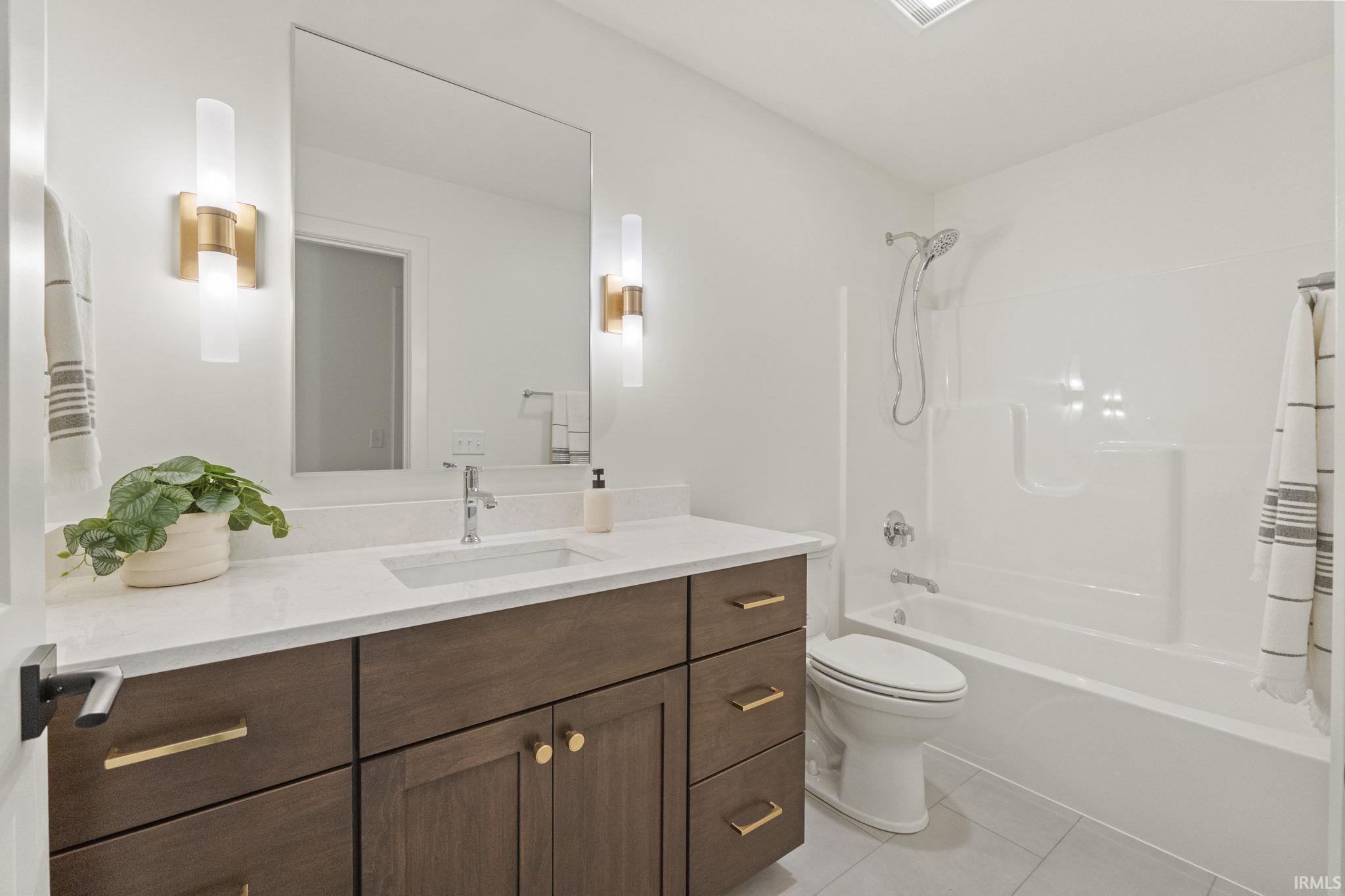 Photo 33 of 594 Contour Cove