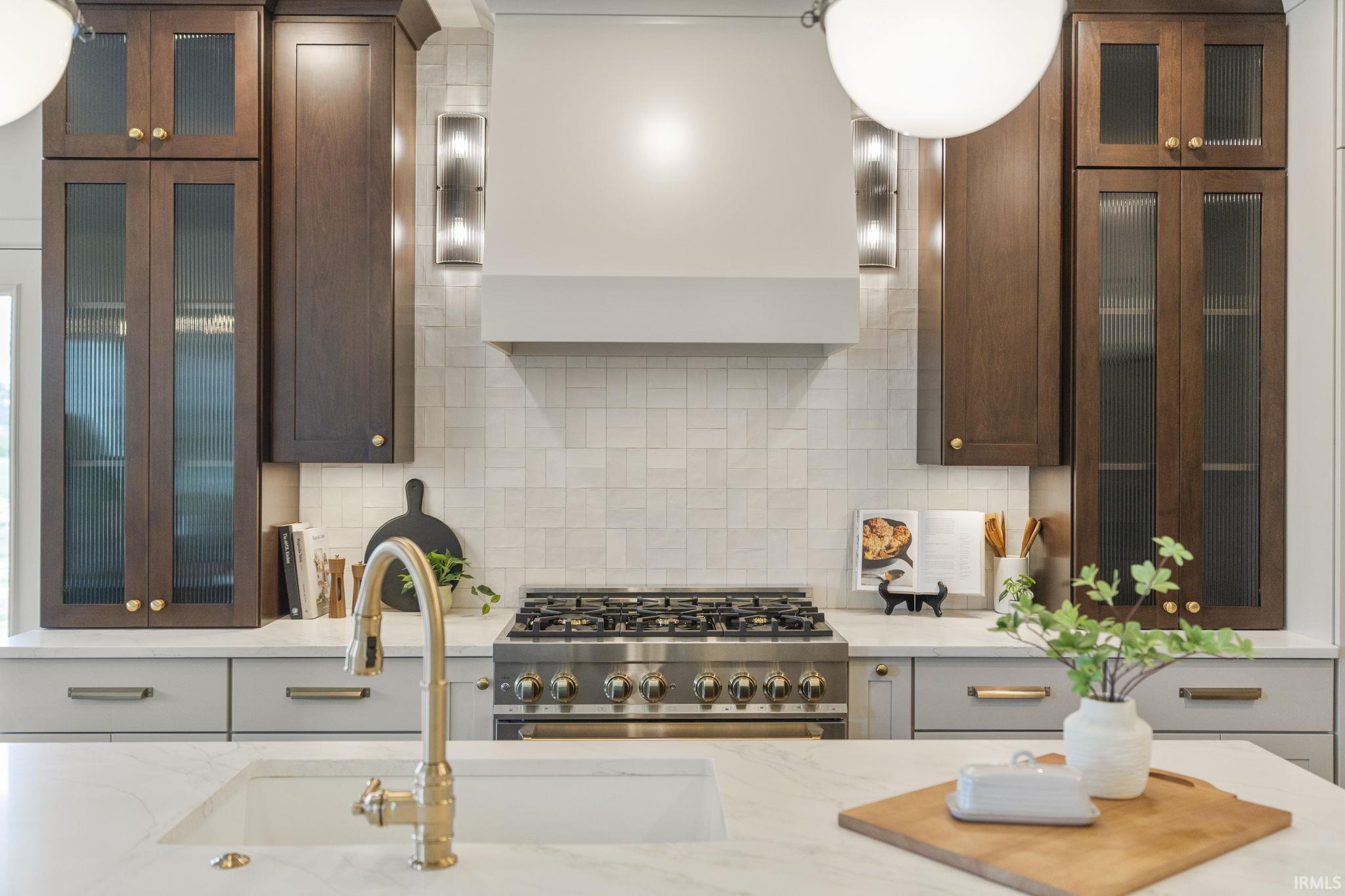 Photo 9 of 594 Contour Cove