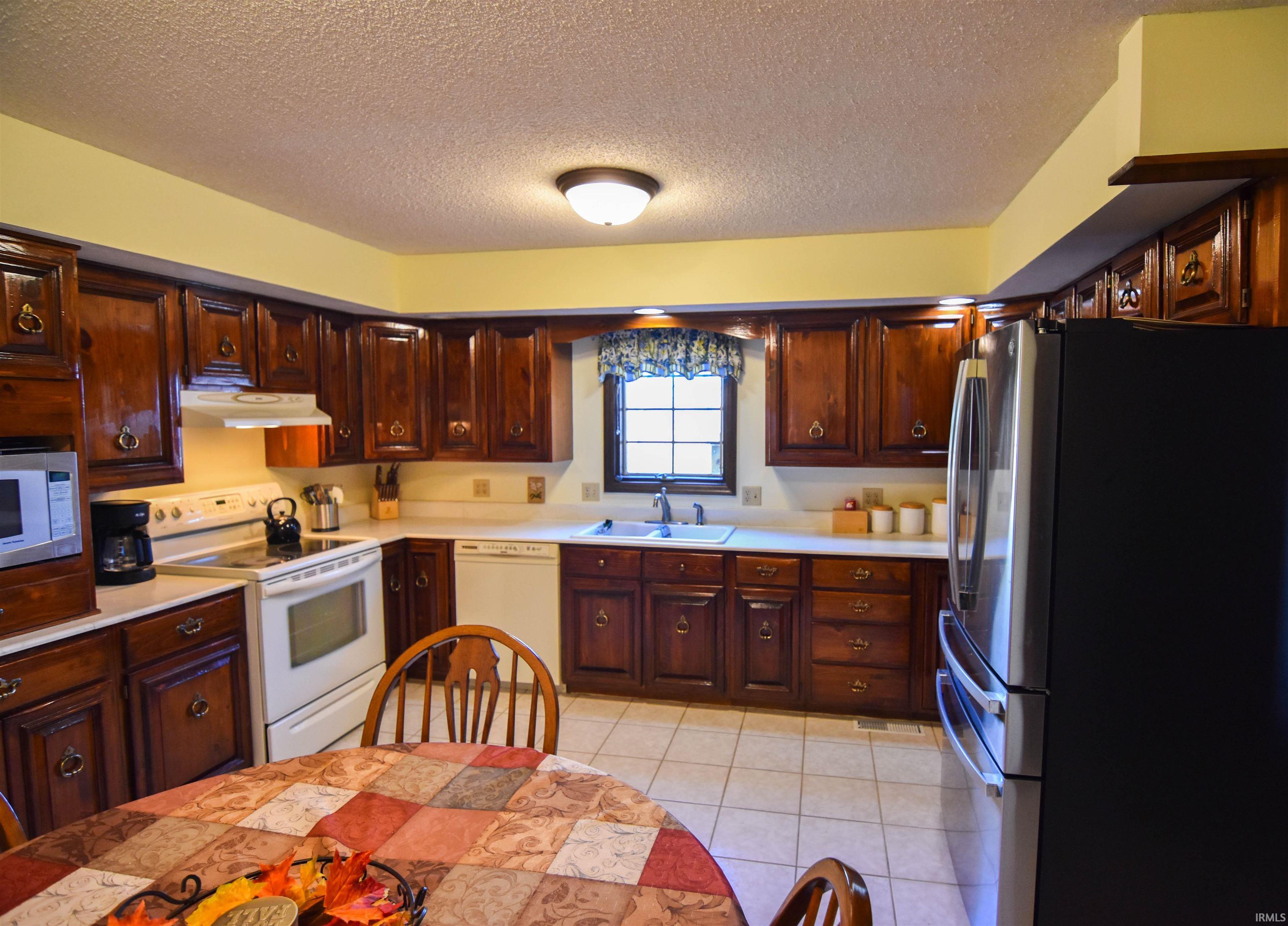 Homes for sale in Haubstadt, IN | 11088 S Owensville Rd, Haubstadt, IN 47639 | MLS# 202548982