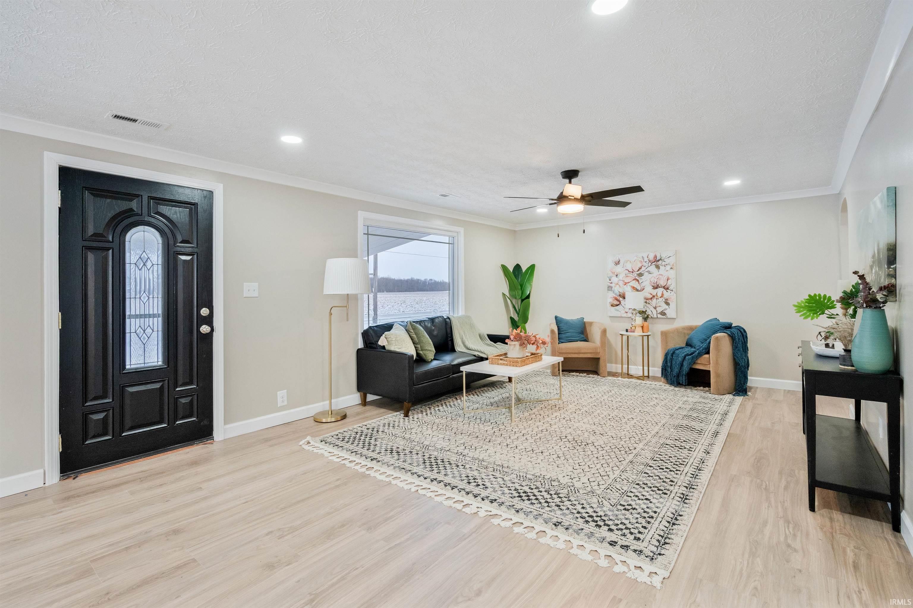 Homes for sale in Sharpsville, IN | 133 E 700 N, Sharpsville, IN 46068 | MLS# 202549005