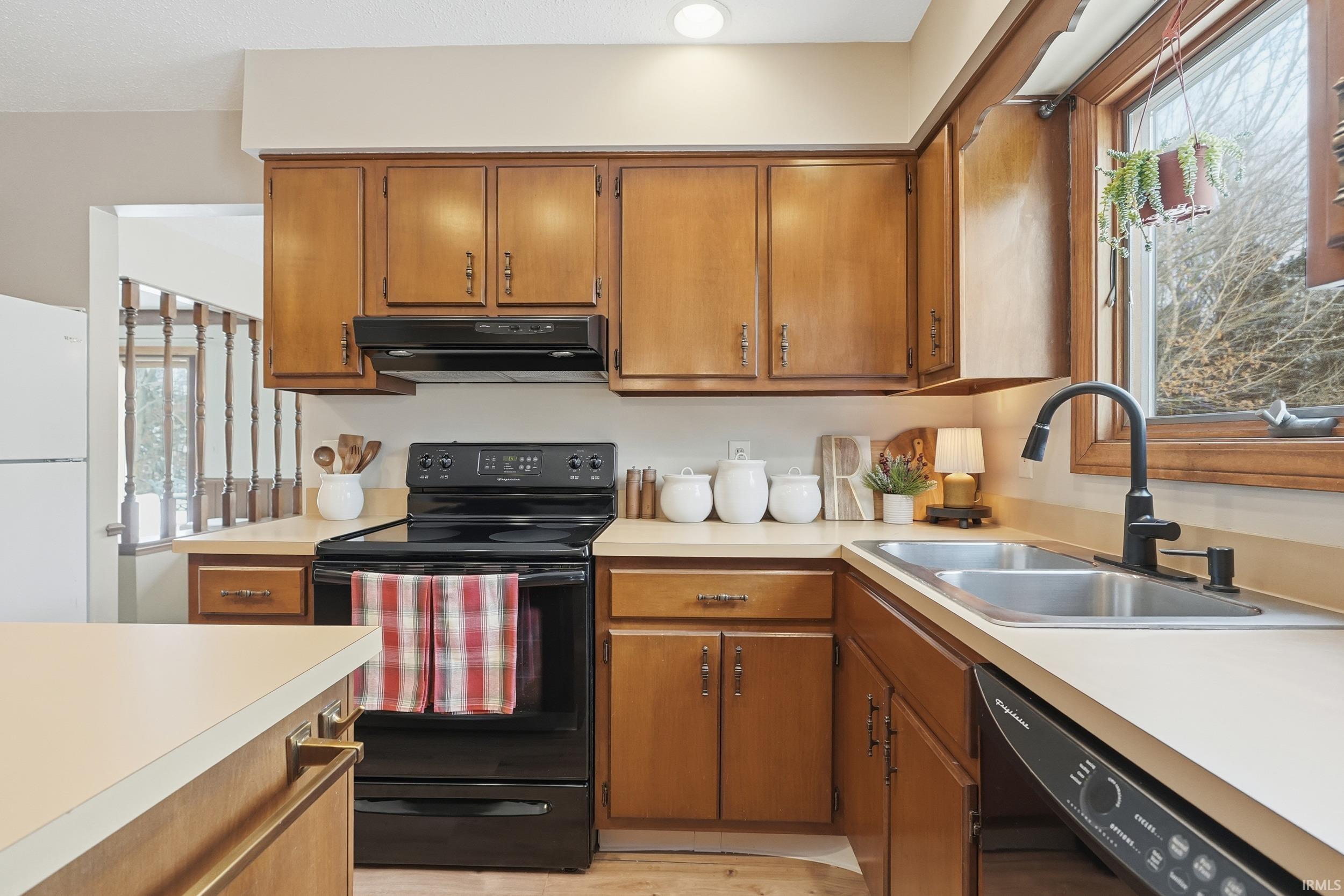 Homes for sale in Fort Wayne, IN | 1007 Easton Trl, Fort Wayne, IN 46825 | MLS# 202549066