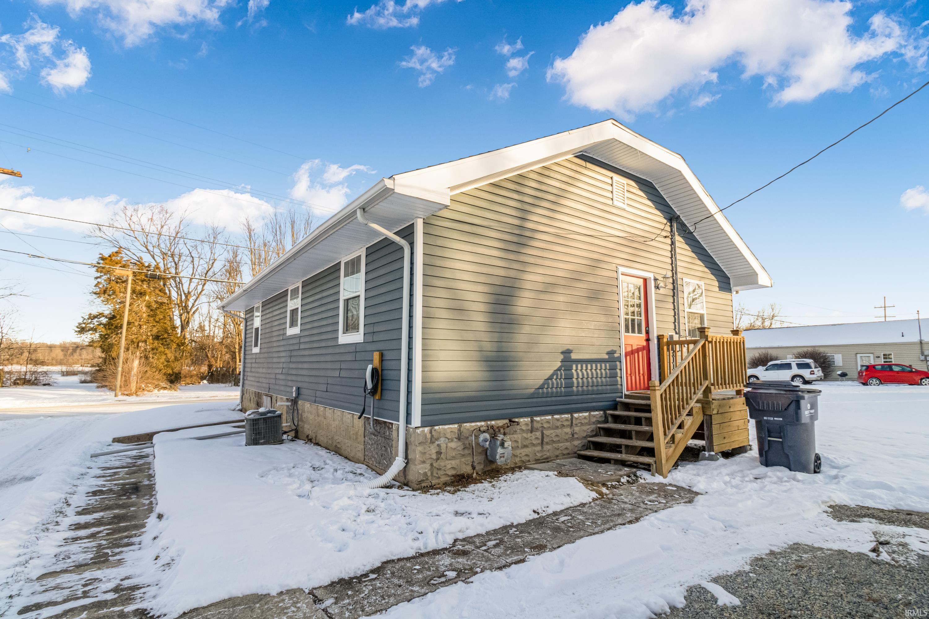 Homes for sale in Selma, IN | 10009 E Jackson St, Selma, IN 47383 | MLS# 202549149