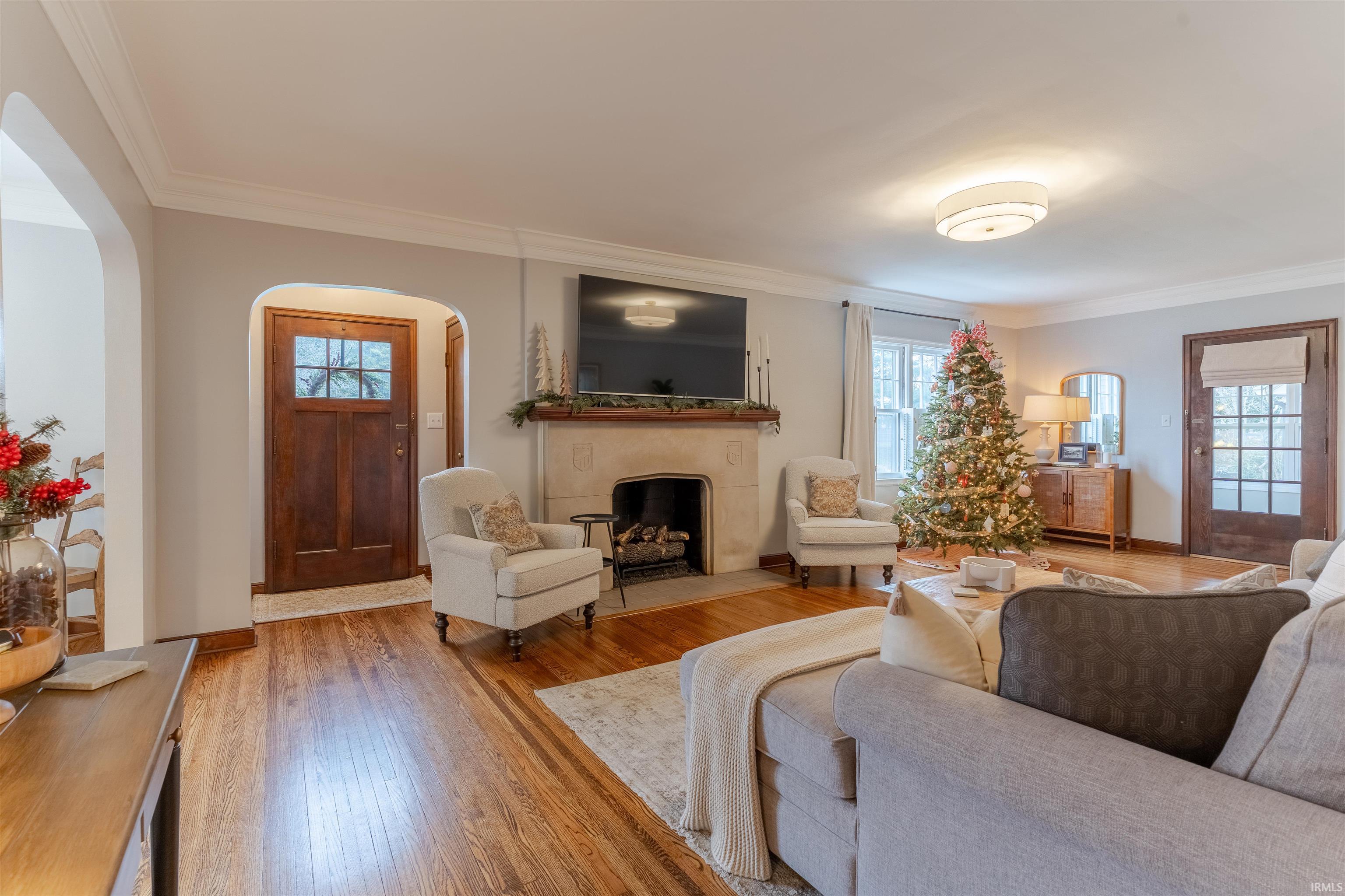 Homes for sale in Evansville, IN | 2323 E Mulberry St, Evansville, IN 47714 | MLS# 202549165