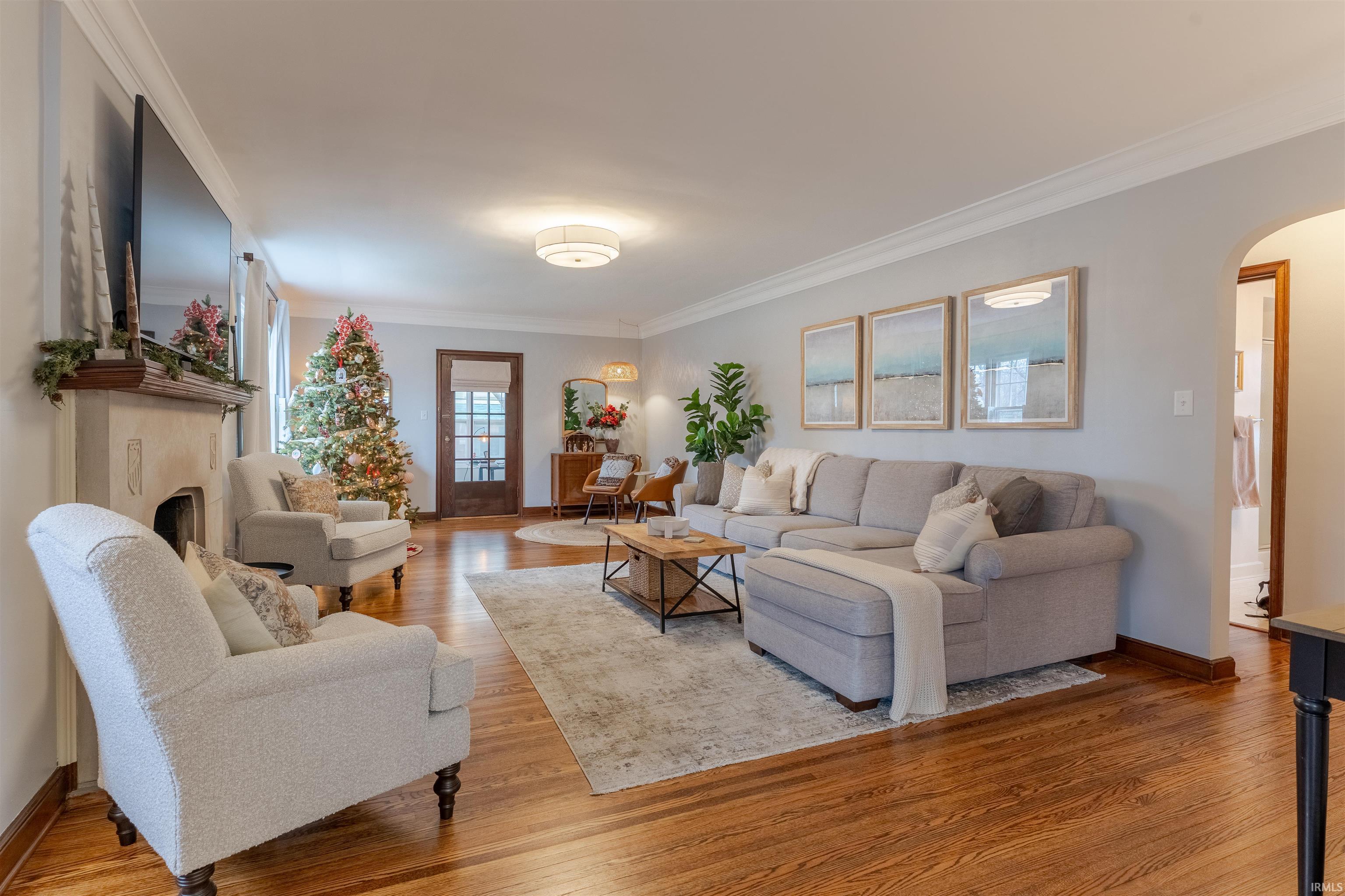 Homes for sale in Evansville, IN | 2323 E Mulberry St, Evansville, IN 47714 | MLS# 202549165