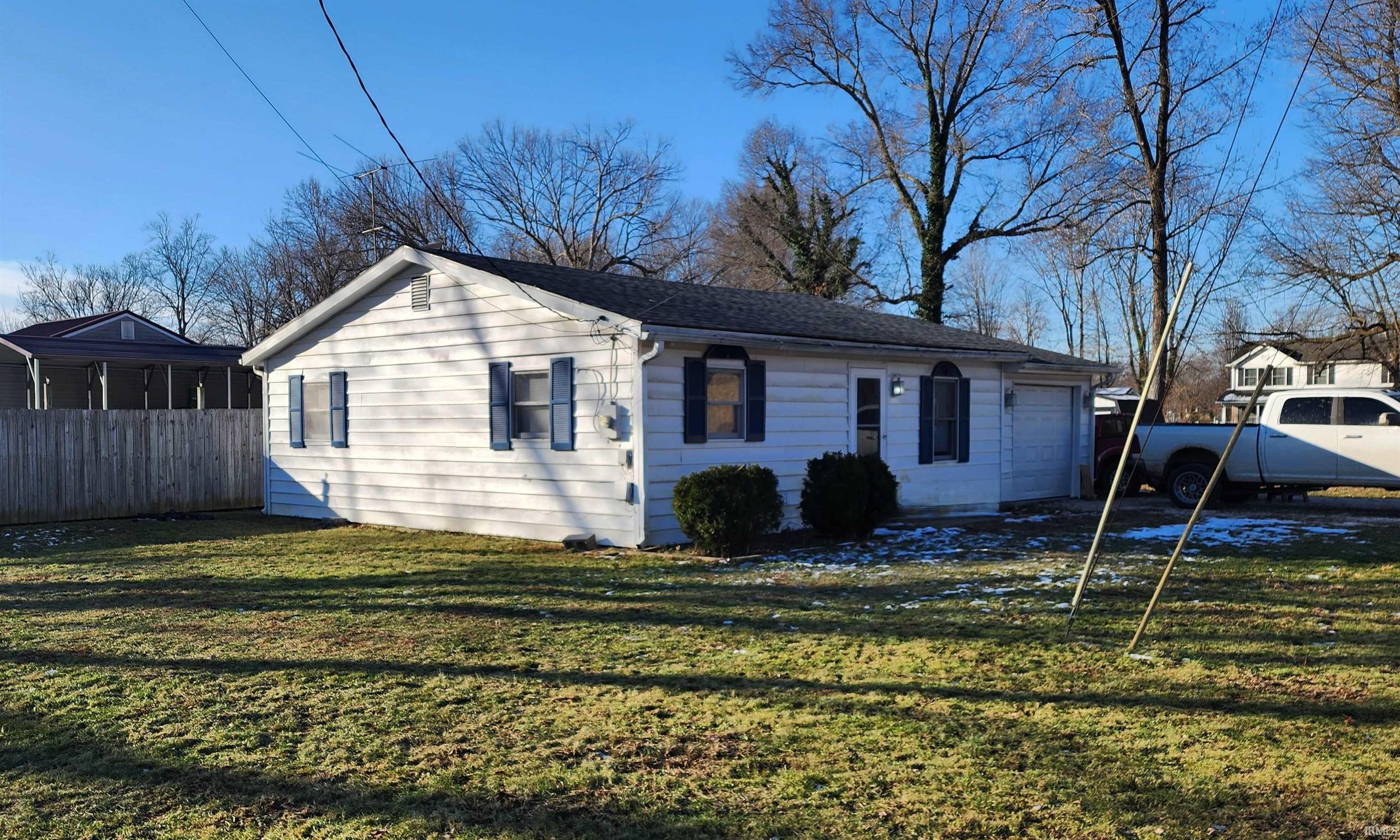 Homes for sale in Mitchell, IN | 1330 W Crandall St, Mitchell, IN 47446 | MLS# 202549166