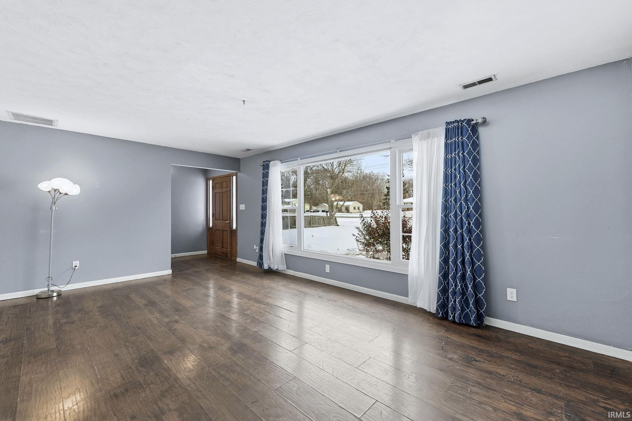 Homes for sale in Fort Wayne, IN | 4857 Reed Rd, Fort Wayne, IN 46835 | MLS# 202549213