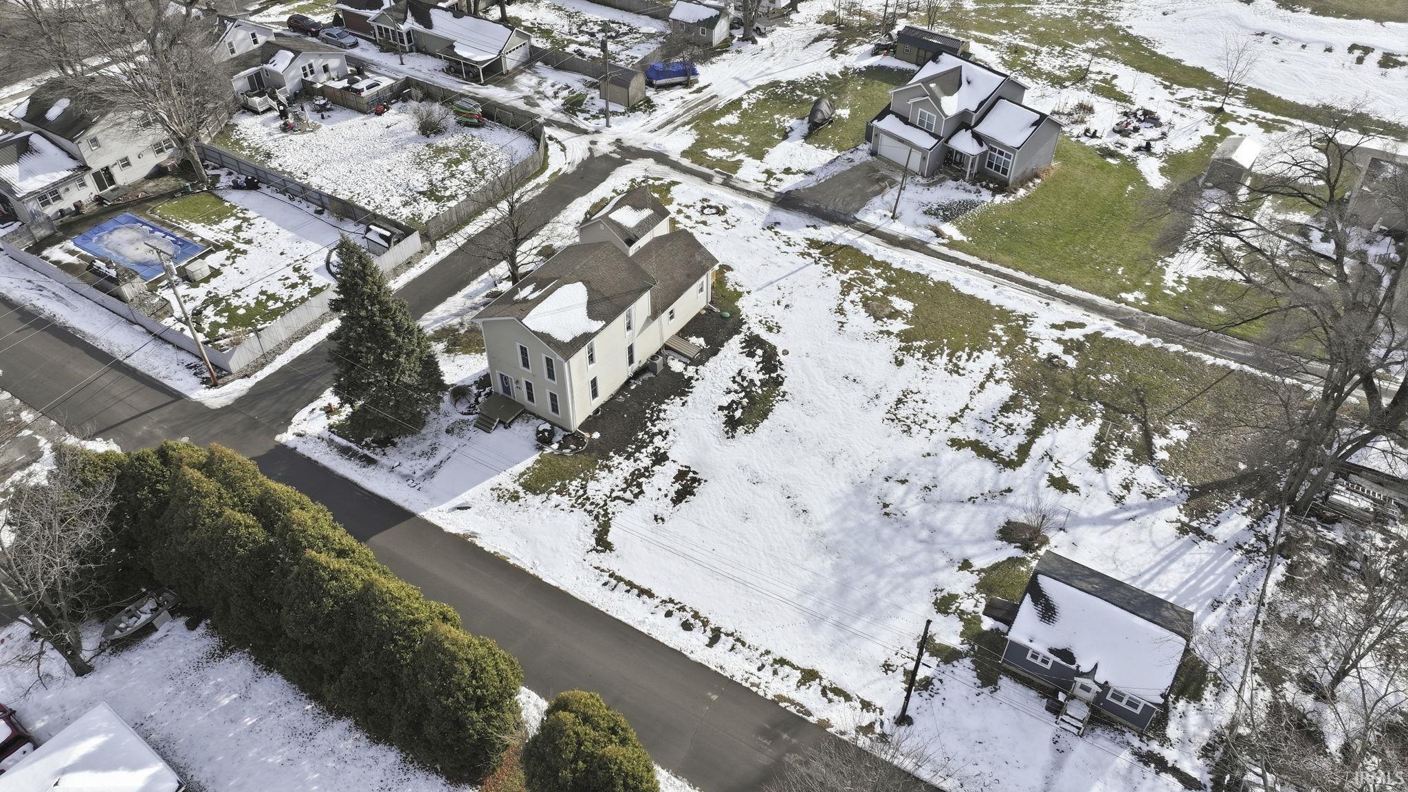 Homes for sale in Pierceton, IN | 201 W Pine St, Pierceton, IN 46562 | MLS# 202549381