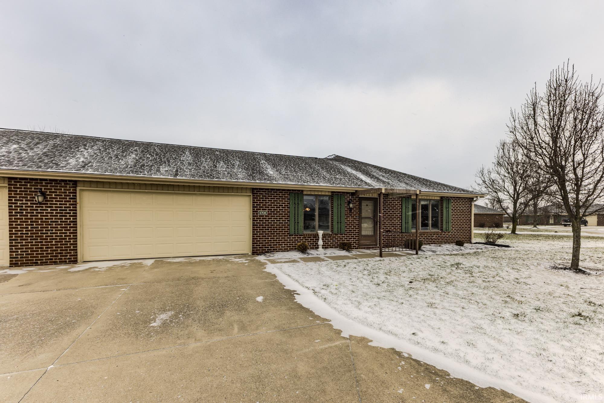 Homes for sale in Muncie, IN | 4708 E Heritage Cir, Muncie, IN 47303 | MLS# 202549383