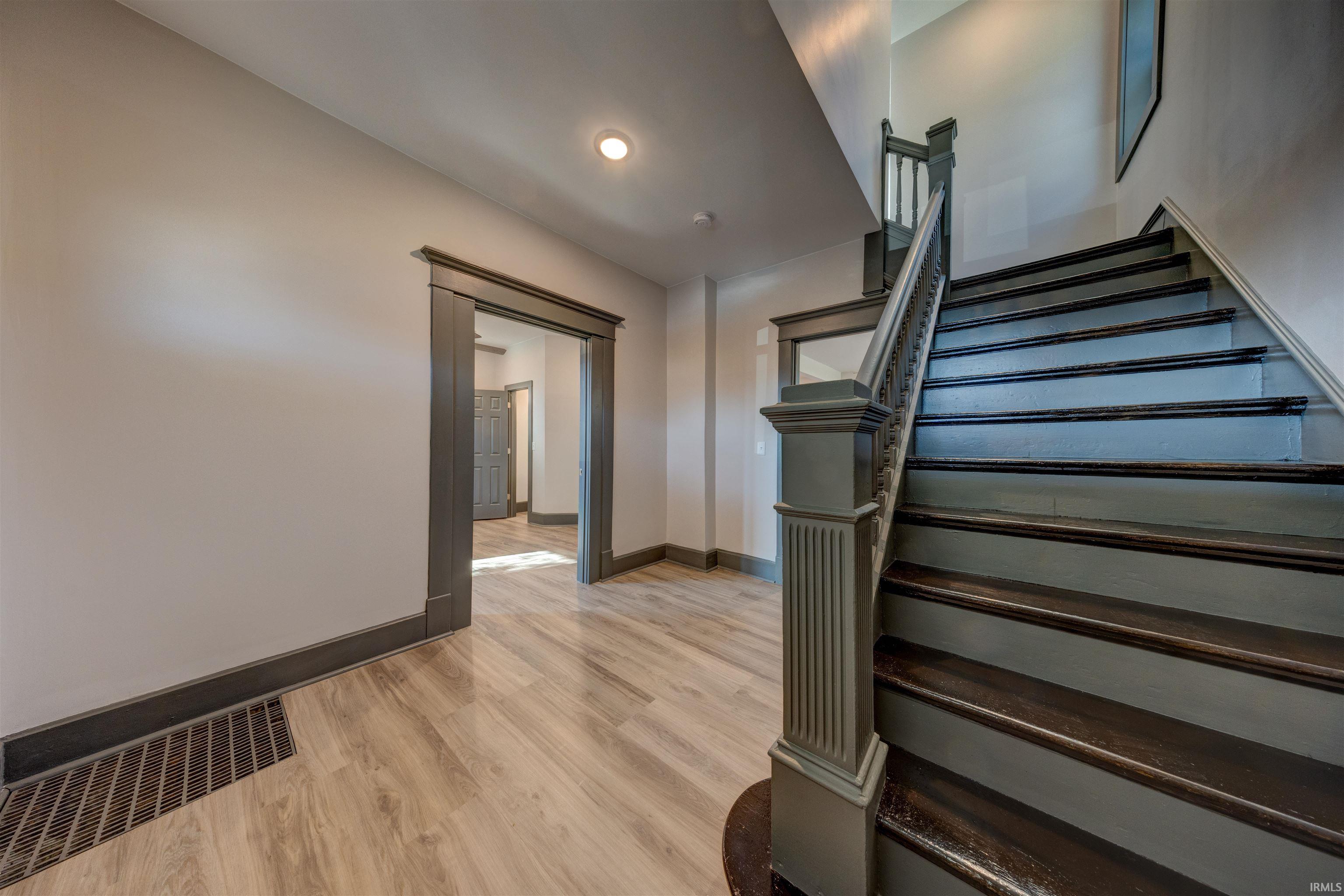 Homes for sale in Evansville, IN | 212 E Delaware St, Evansville, IN 47711 | MLS# 202549384