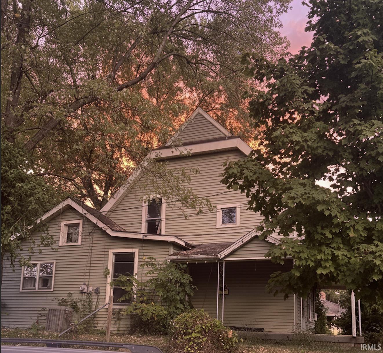 Homes for sale in Connersville, IN | 754 W 10Th St, Connersville, IN 47331 | MLS# 202549386