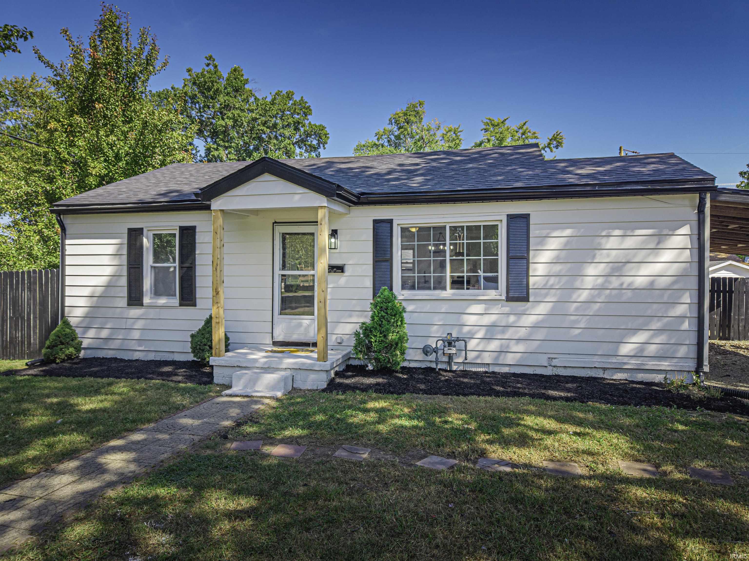 Homes for sale in Evansville, IN | 3600 Waggoner Ave, Evansville, IN 47714 | MLS# 202549526