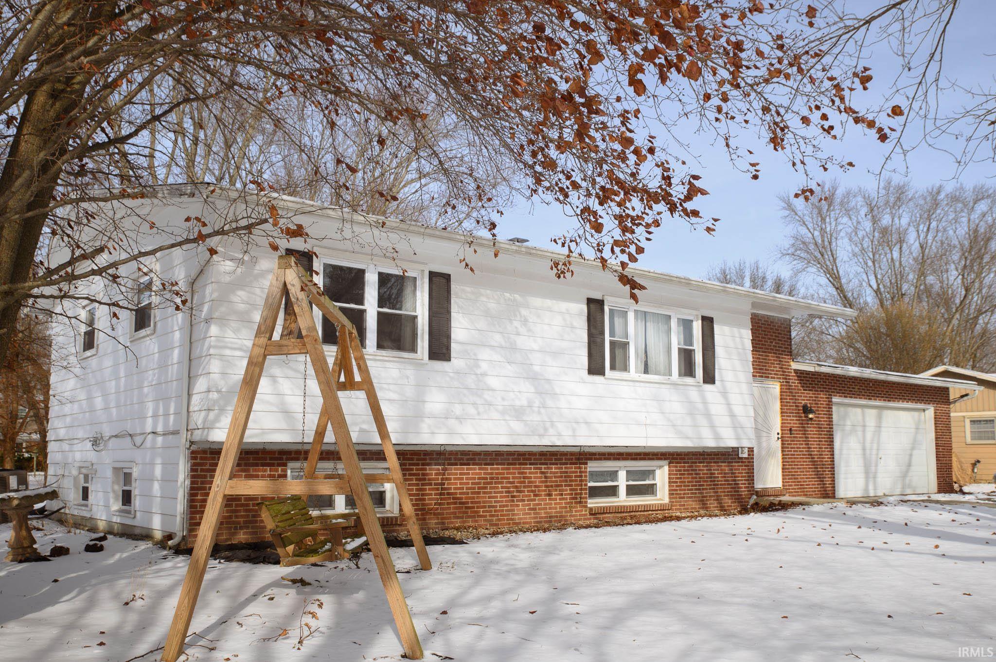 Homes for sale in Kokomo, IN | 905 Jeff Dr, Kokomo, IN 46901 | MLS# 202549528