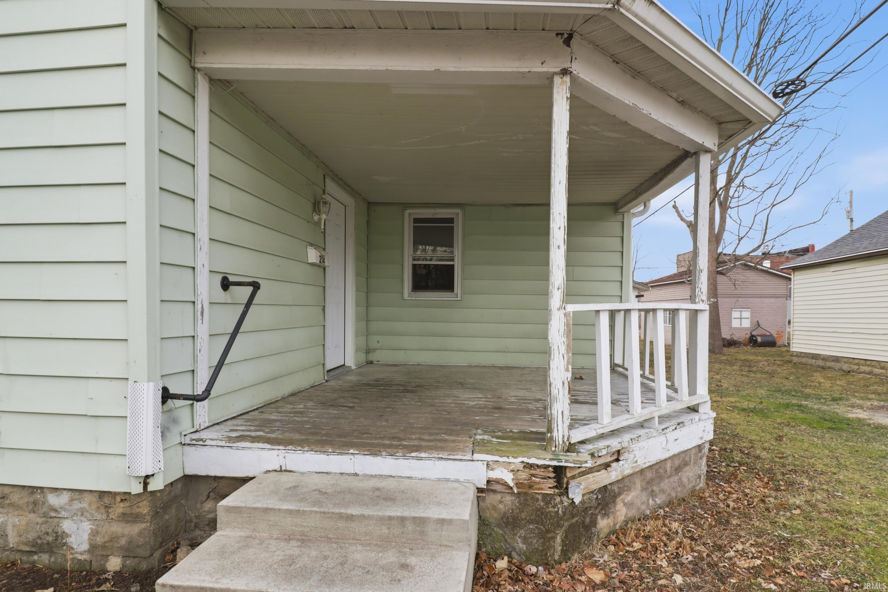 Homes for sale in Hartford City, IN | 214 S Monroe St, Hartford City, IN 47348 | MLS# 202549770