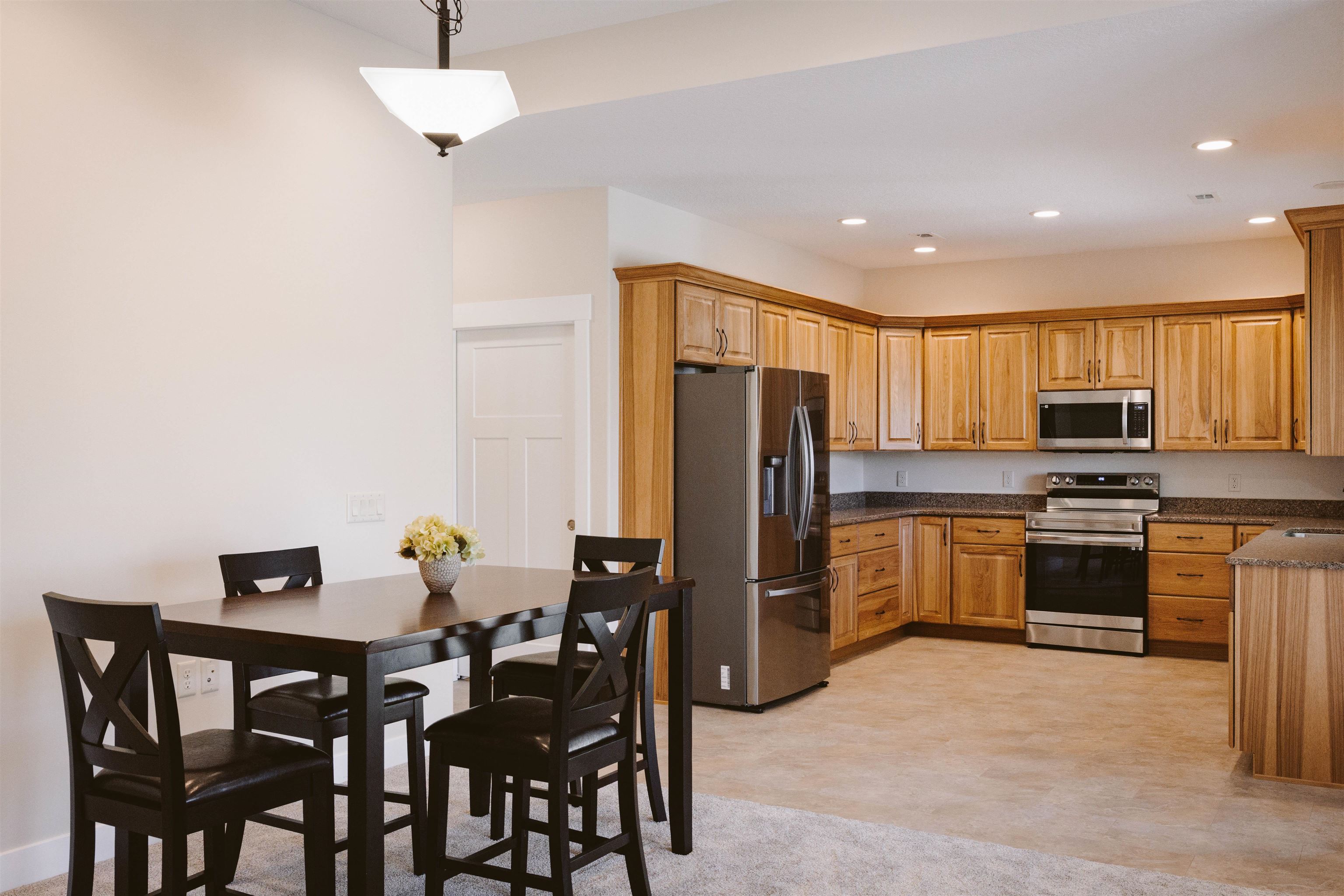 Photo 9 of 3212 W Bartlett Drive