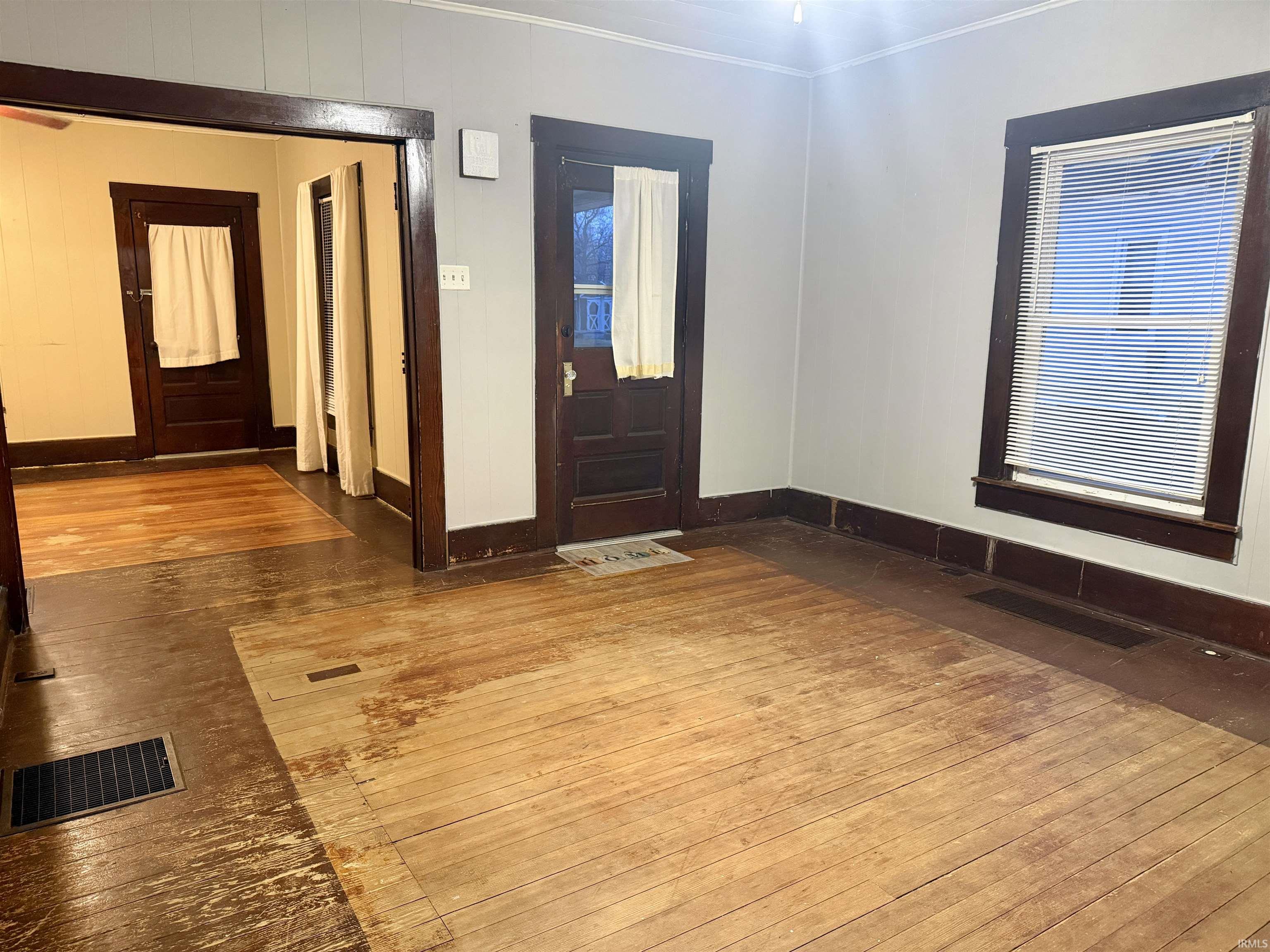 Homes for sale in Delphi, IN | 128 W Summit St, Delphi, IN 46923 | MLS# 202600567