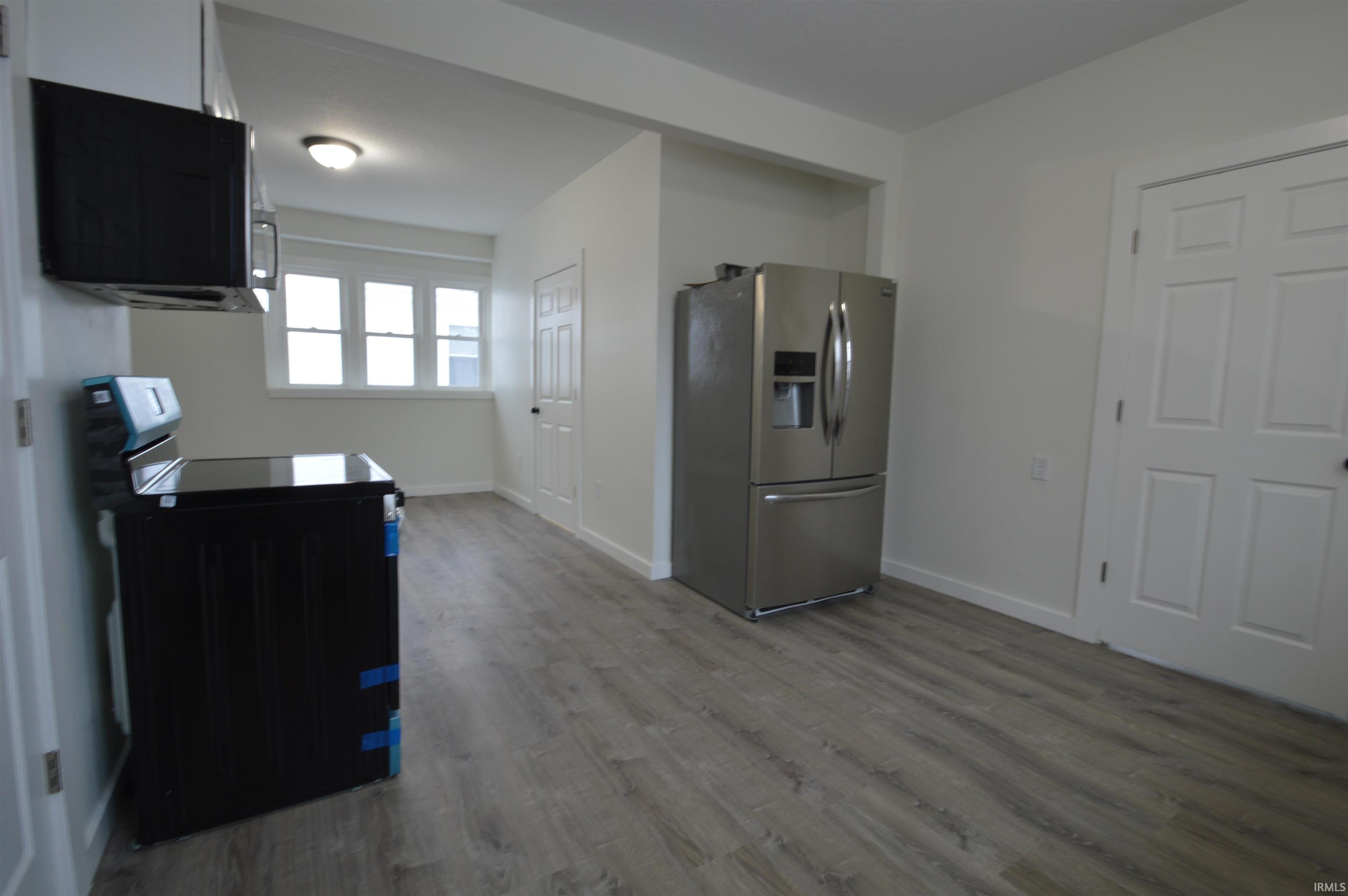 Photo 10 of 925 Archer Avenue