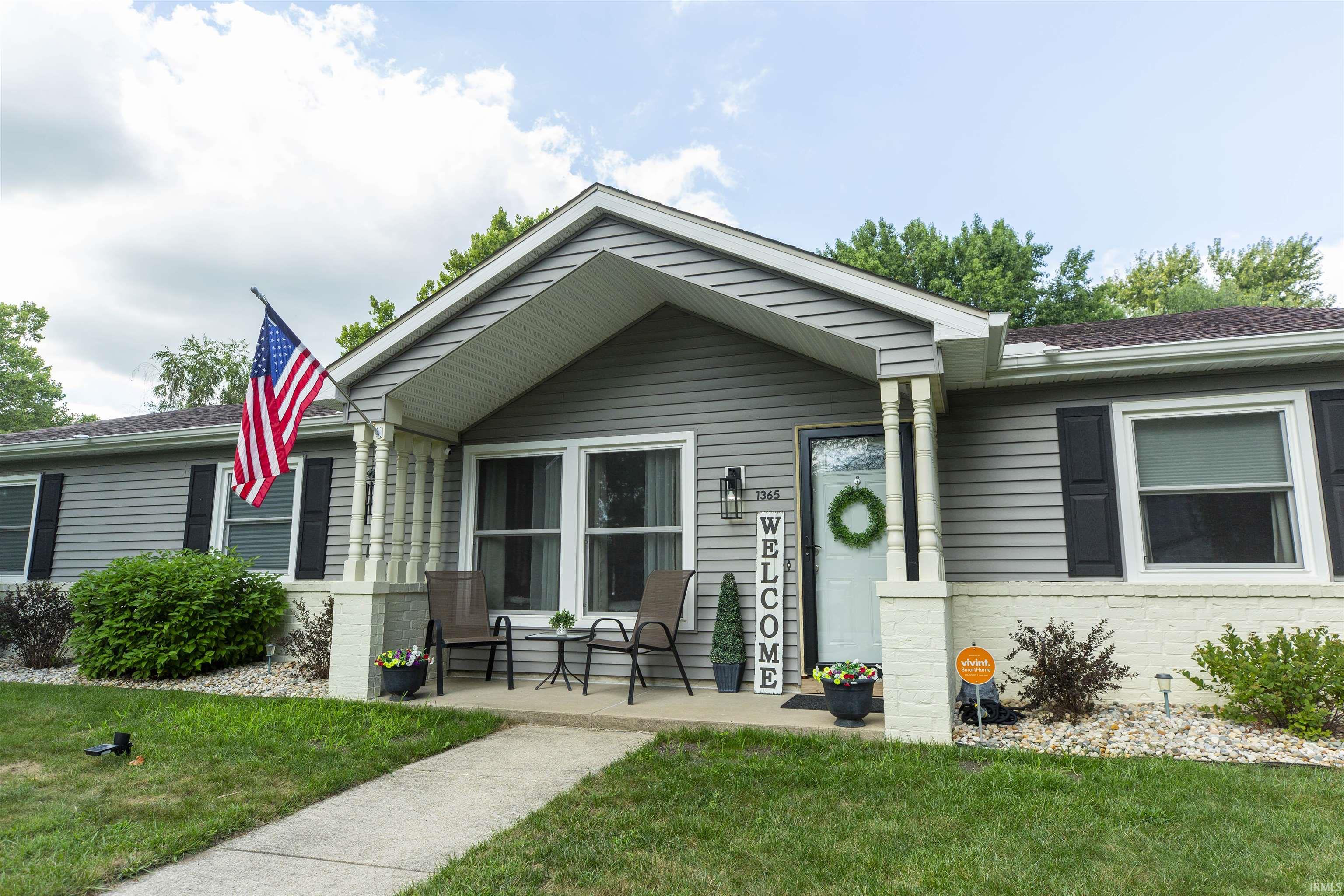 Homes for sale in South Bend, IN | 1365 E Riding Mall Dr, South Bend, IN 46614 | MLS# 202601077