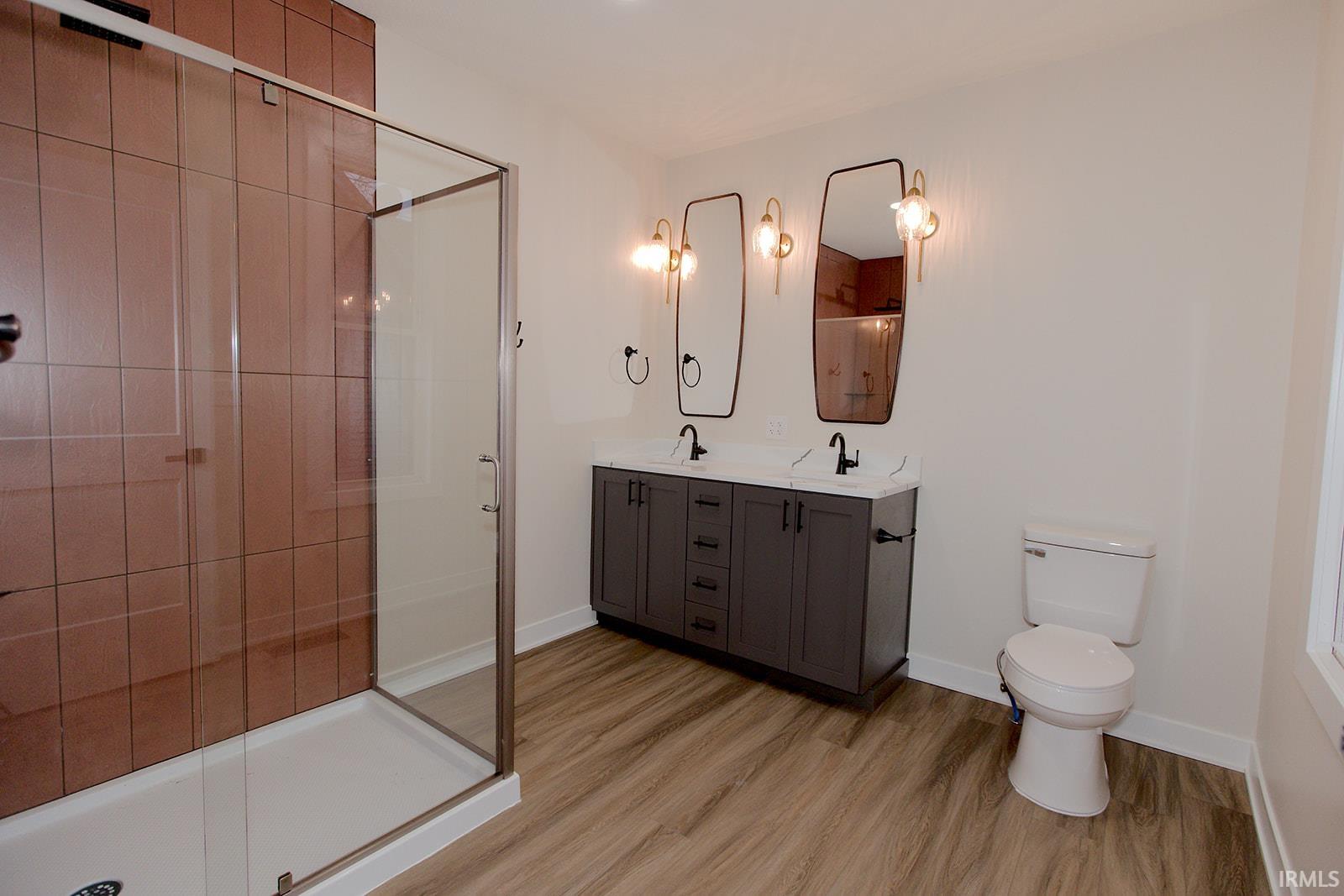 Photo 14 of 534 Mayne Street