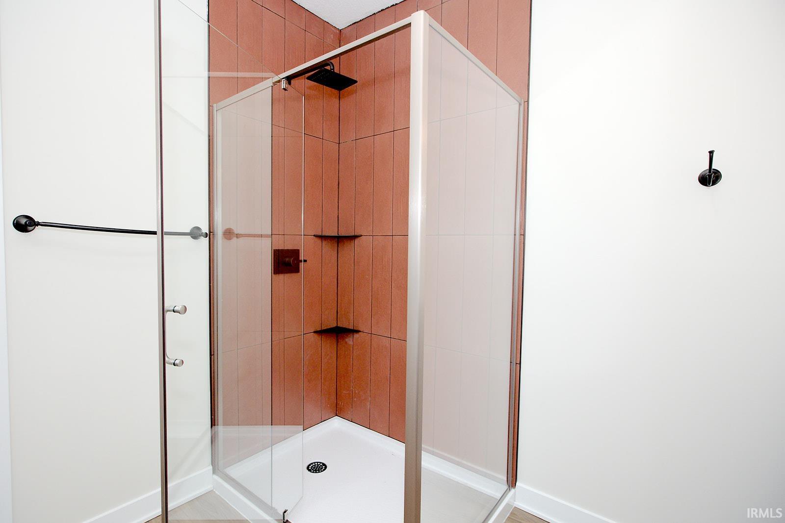 Photo 17 of 534 Mayne Street