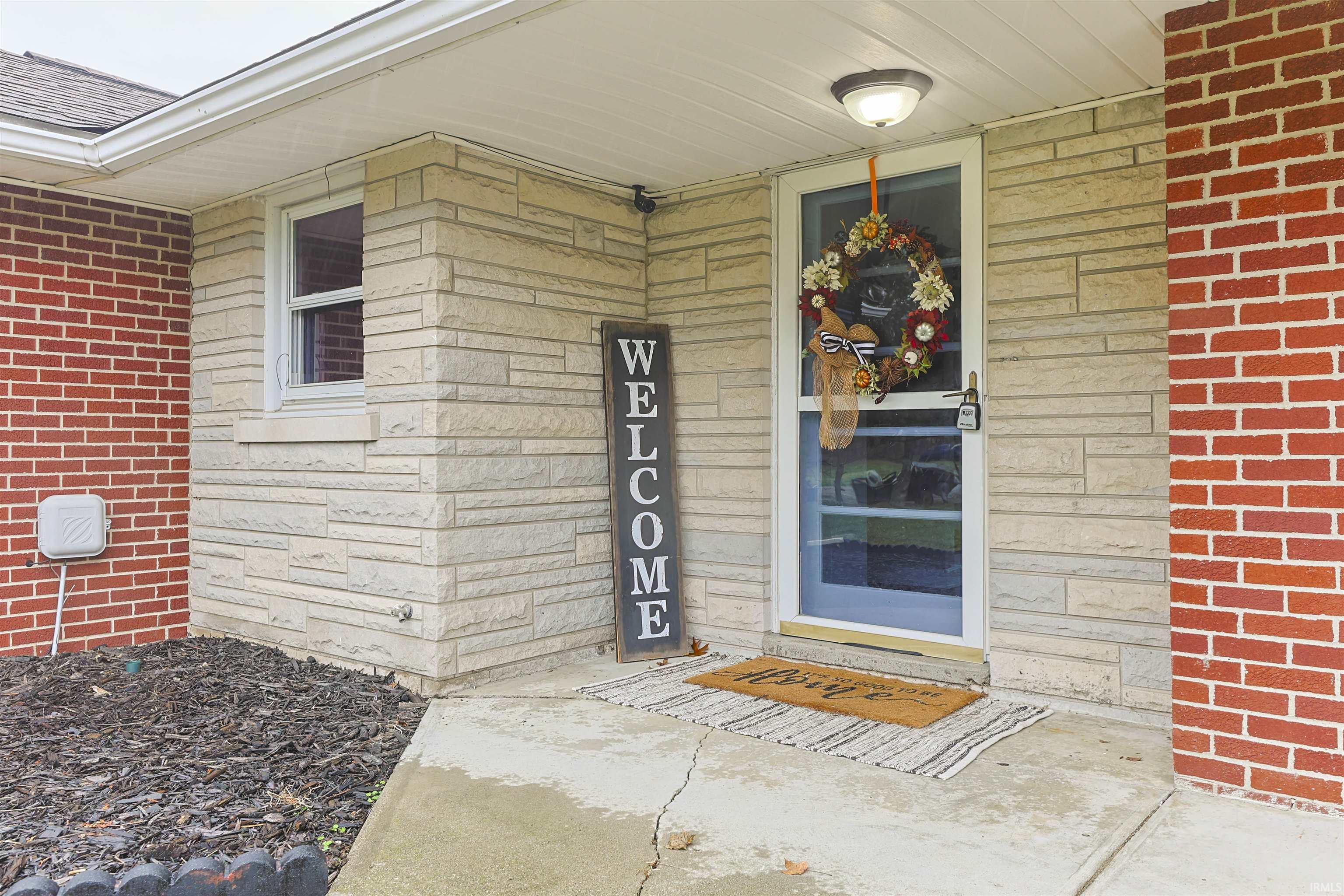 Homes for sale in Elkhart, IN | 27002 Water Edge Dr, Elkhart, IN 46514 | MLS# 202601127