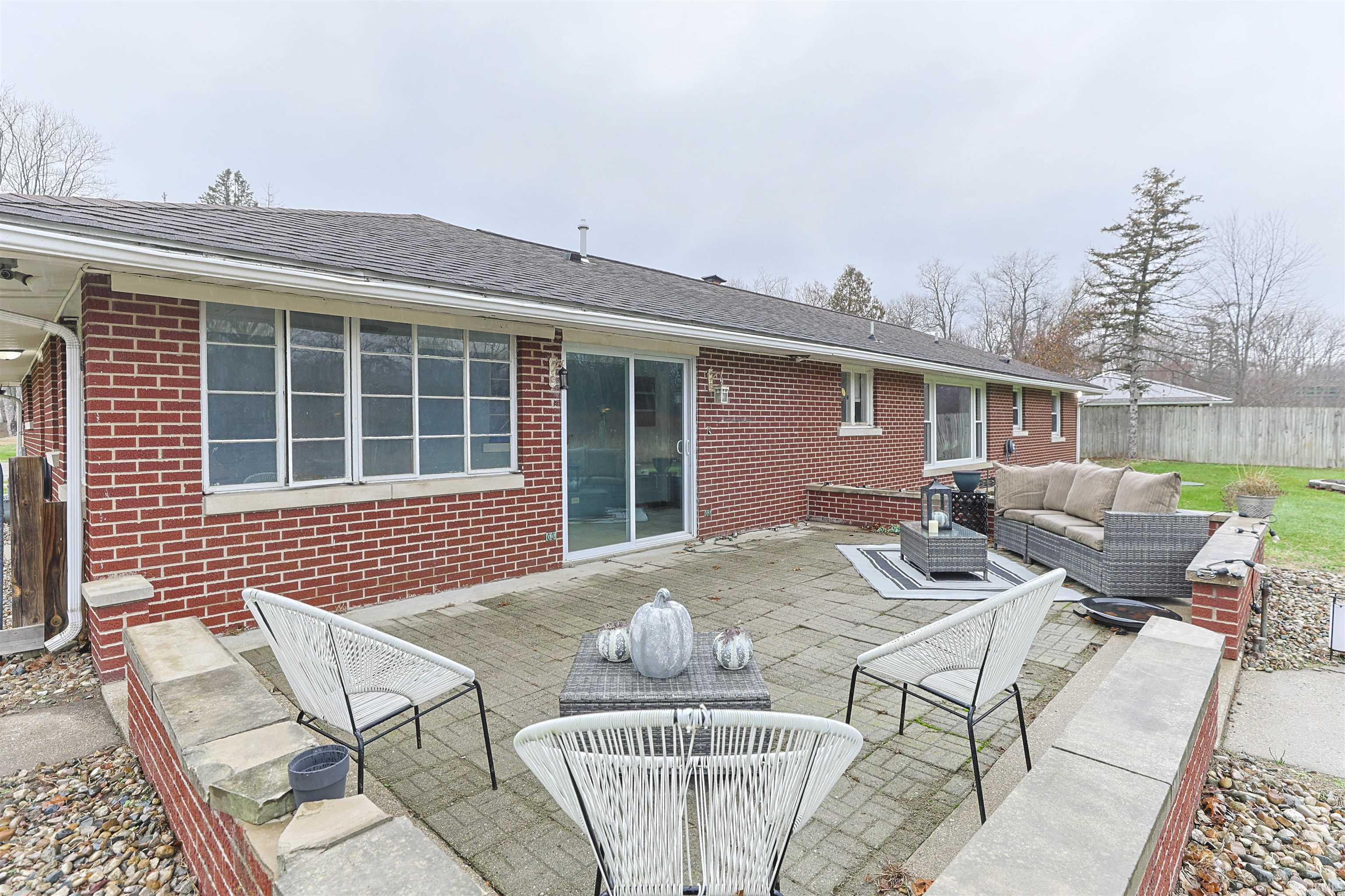 View of patio featuring an outdoor living space