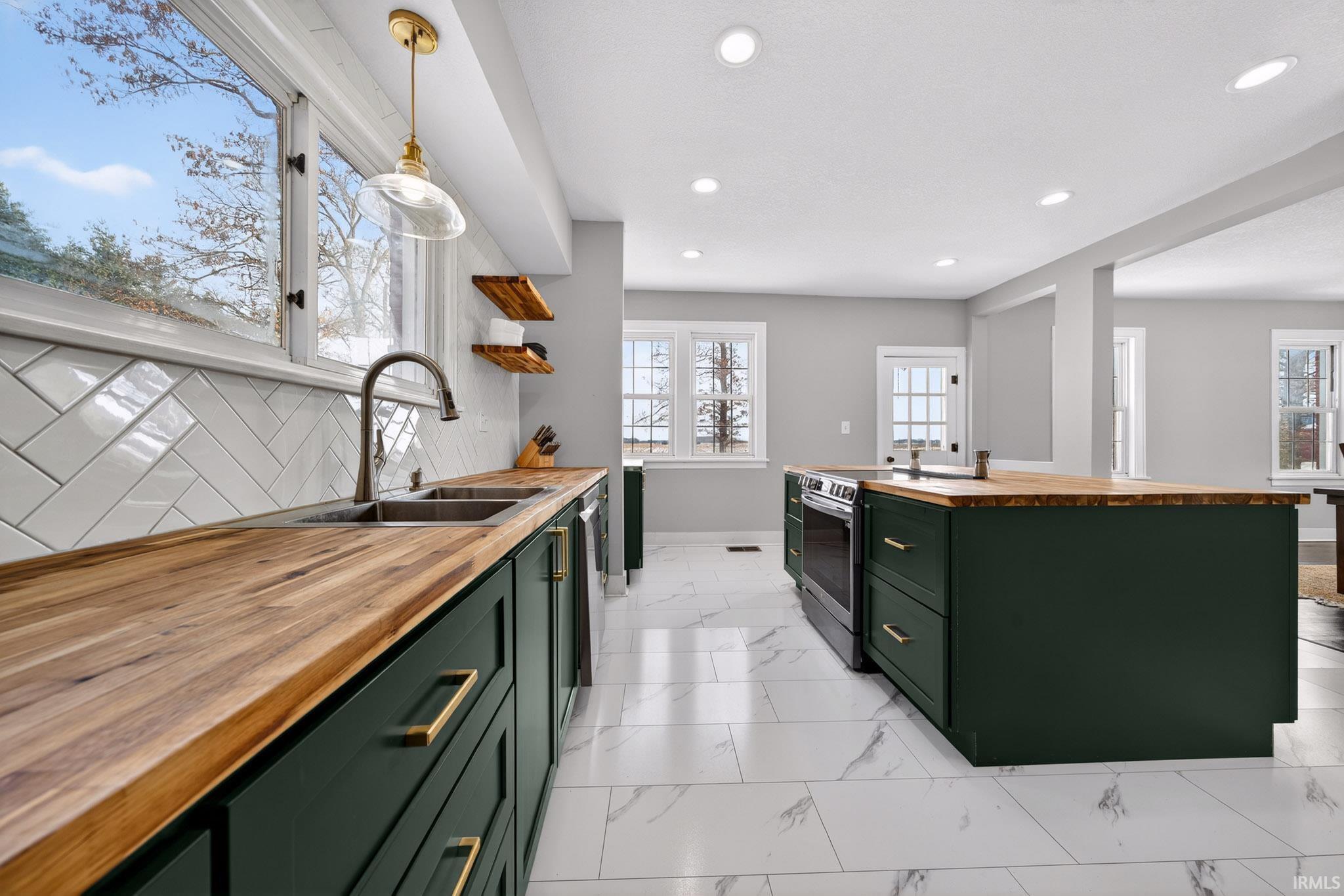 Homes for sale in Royal Center, IN | 8010 W County Road 400 N, Royal Center, IN 46978 | MLS# 202601786