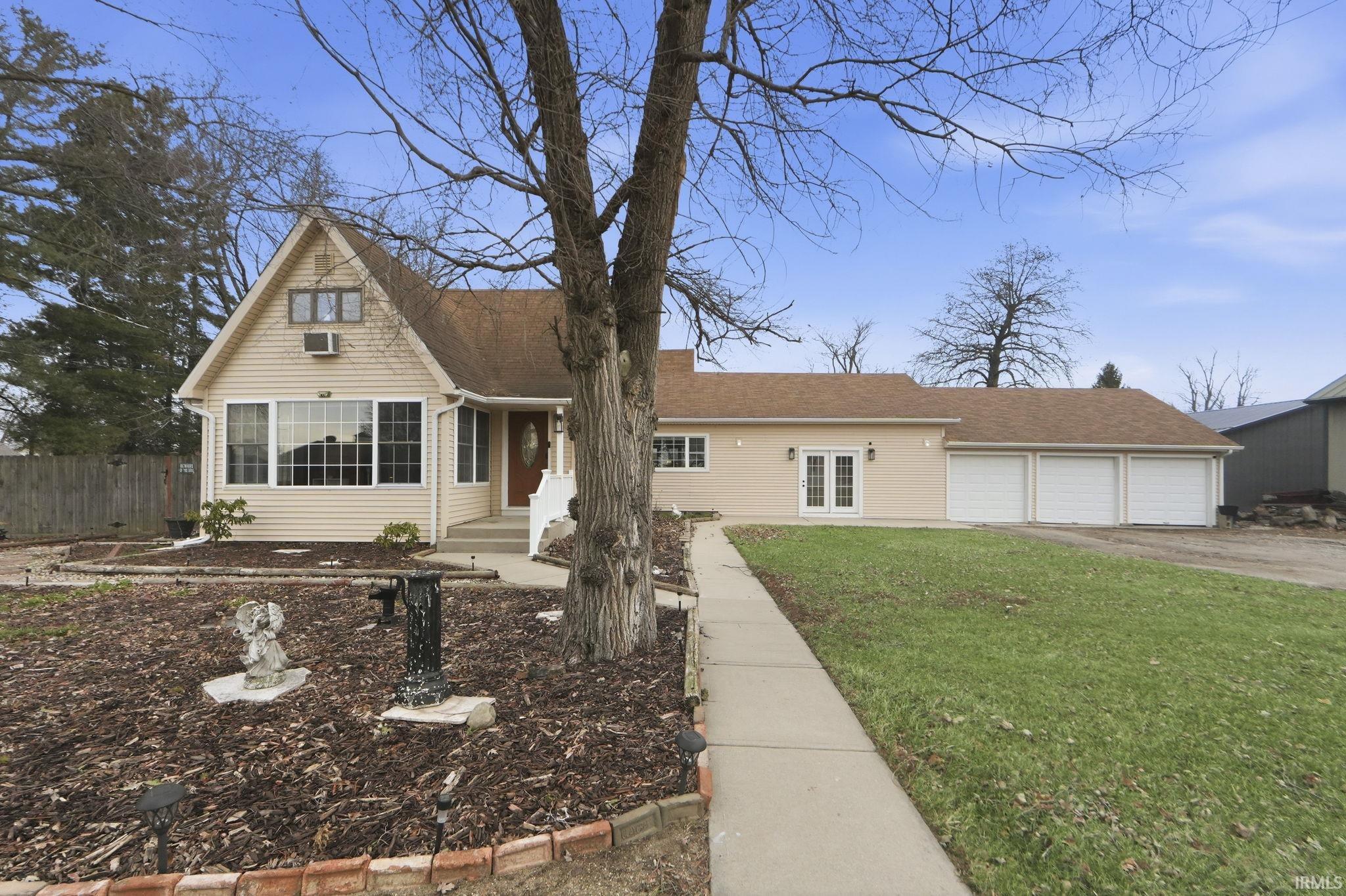 Homes for sale in Woodburn, IN | 22205 Maple Ln, Woodburn, IN 46797 | MLS# 202601816