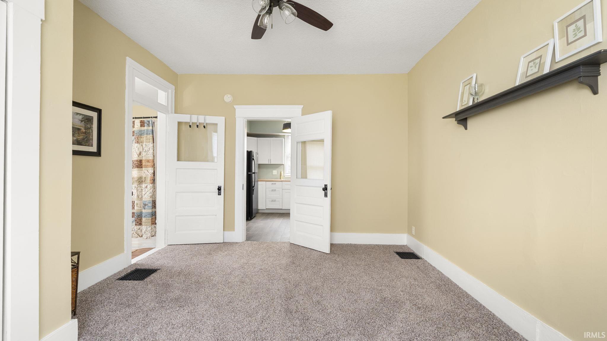 Photo 15 of 1018 Loree Street