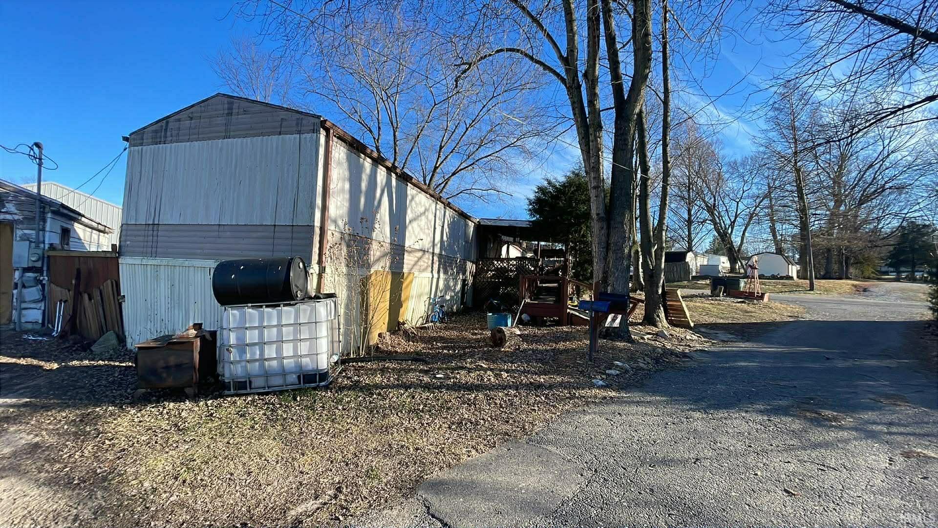 Homes for sale in Brownstown, IN | 1209 W Walnut St, Brownstown, IN 47220 | MLS# 202602058