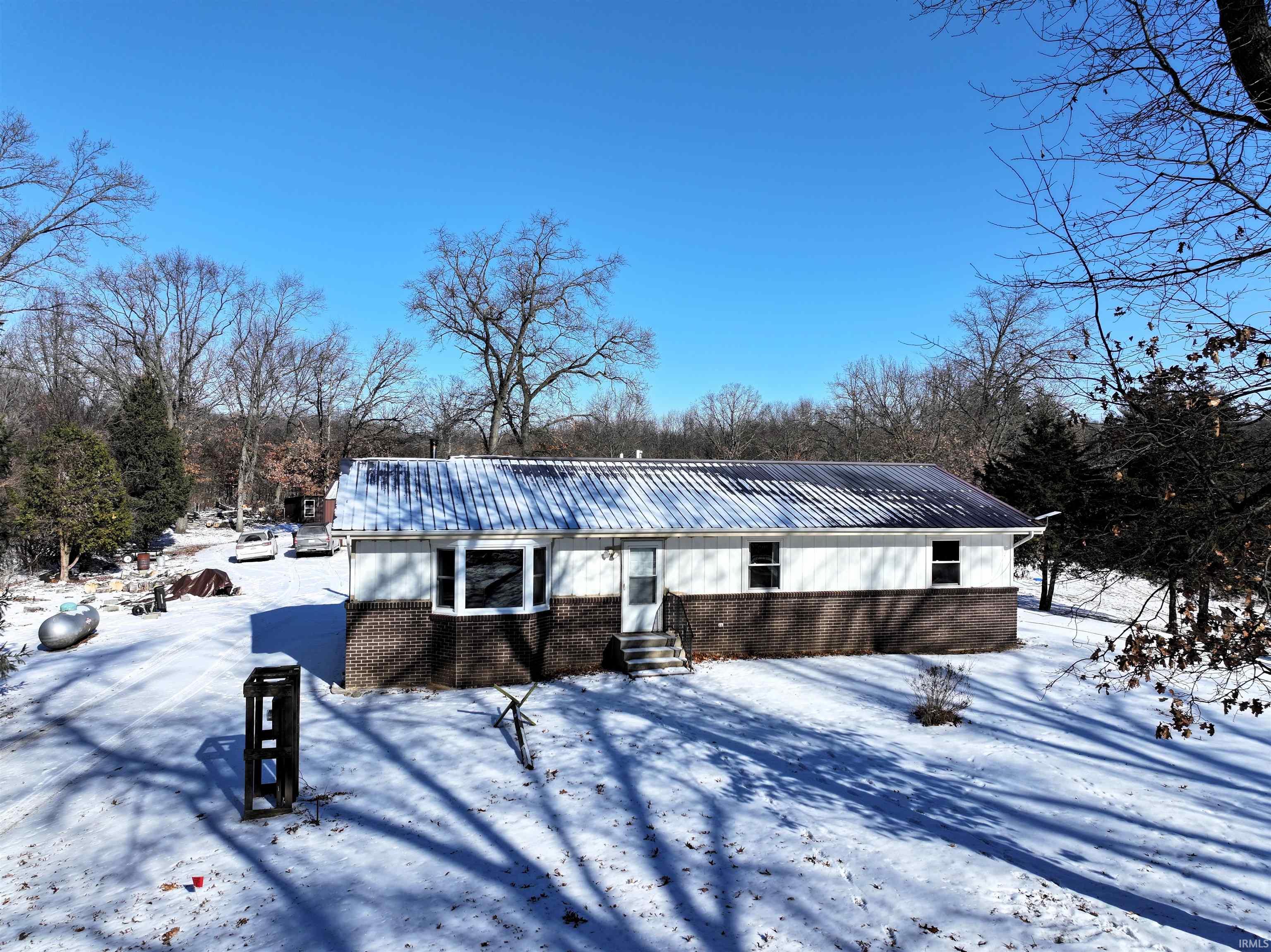Homes for sale in Medaryville, IN | 15500 W 450 North Rd, Medaryville, IN 47957 | MLS# 202602182