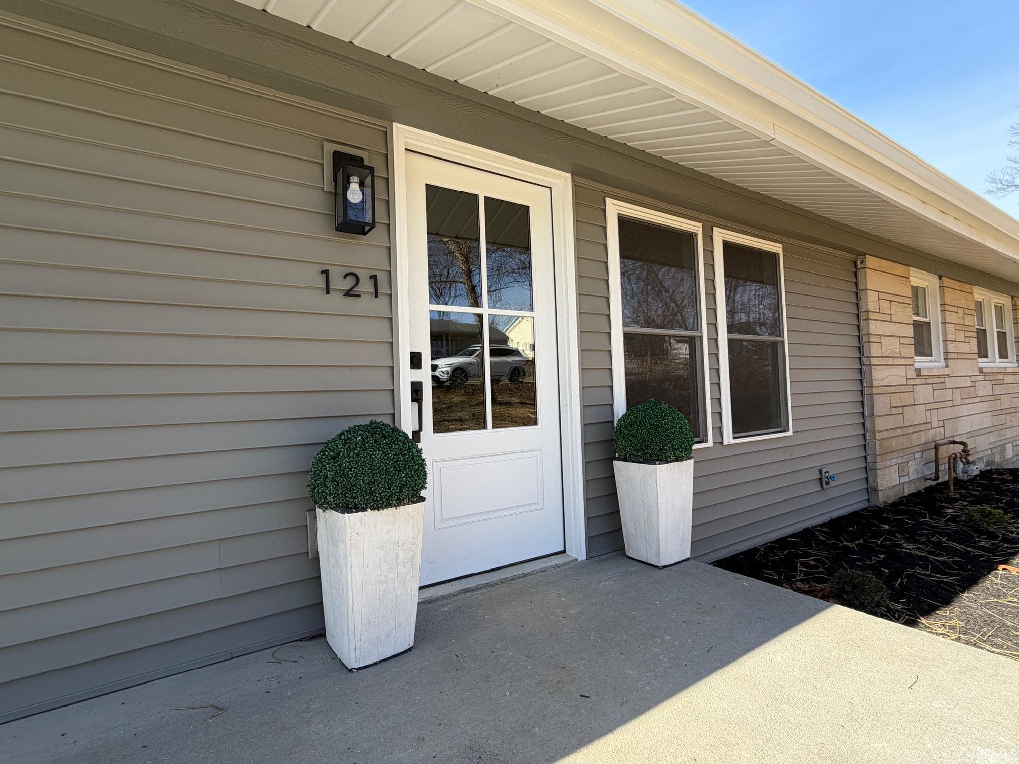 Homes for sale in Bedford, IN | 112 Edgewood Dr, Bedford, IN 47421 | MLS# 202602529