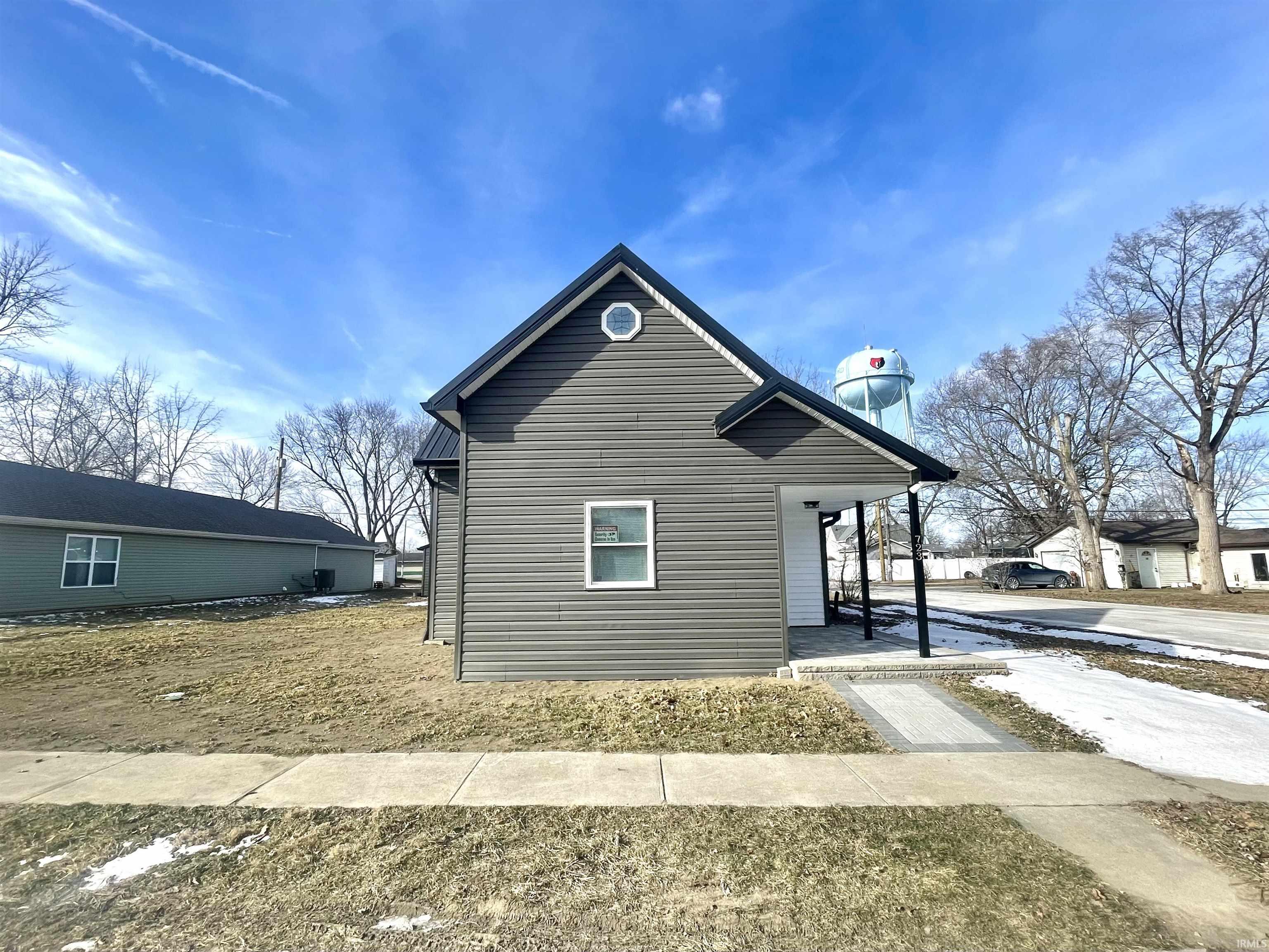 Homes for sale in Hartford City, IN | 732 N Cherry St, Hartford City, IN 47348 | MLS# 202602576