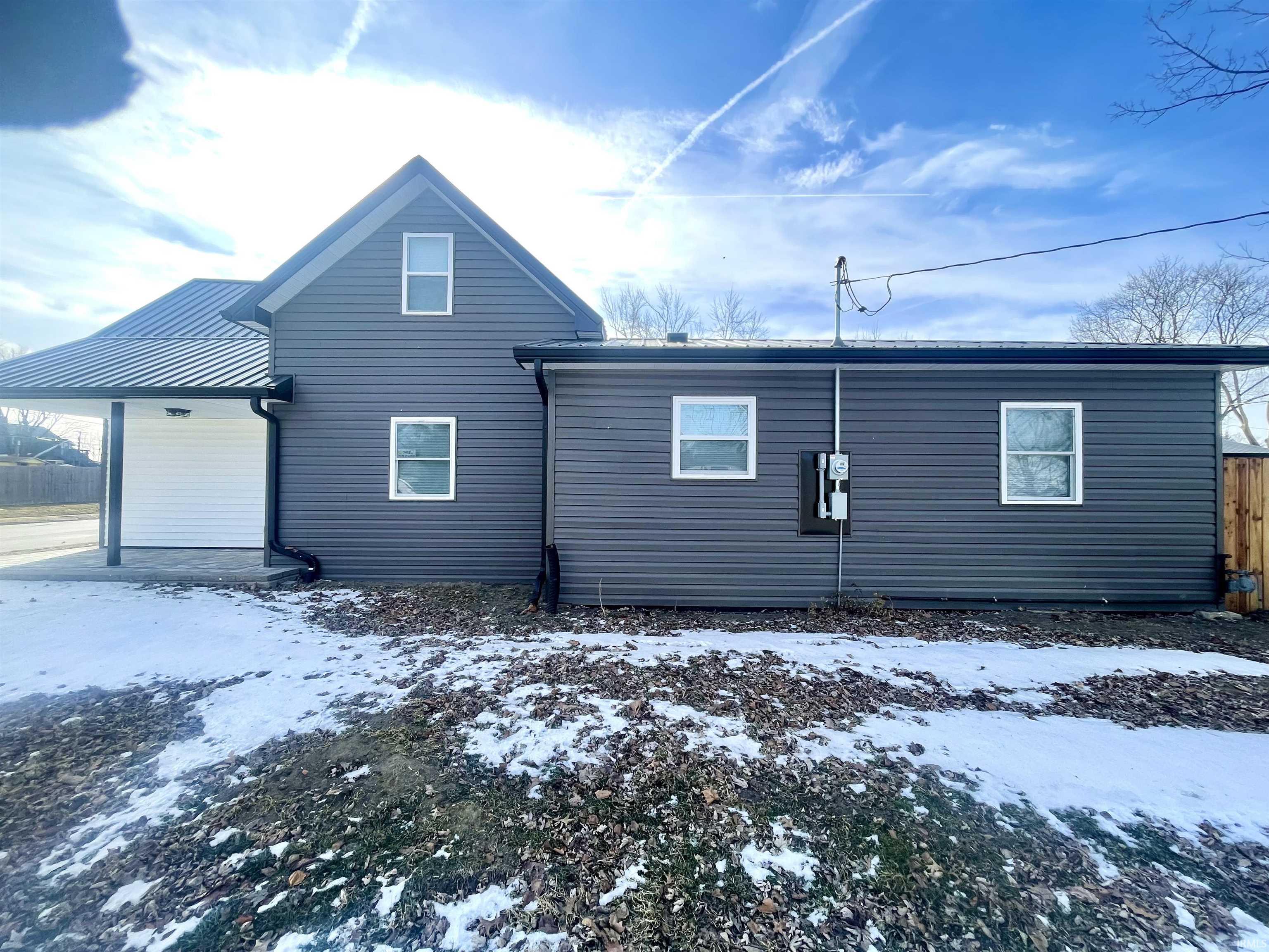 Homes for sale in Hartford City, IN | 732 N Cherry St, Hartford City, IN 47348 | MLS# 202602576