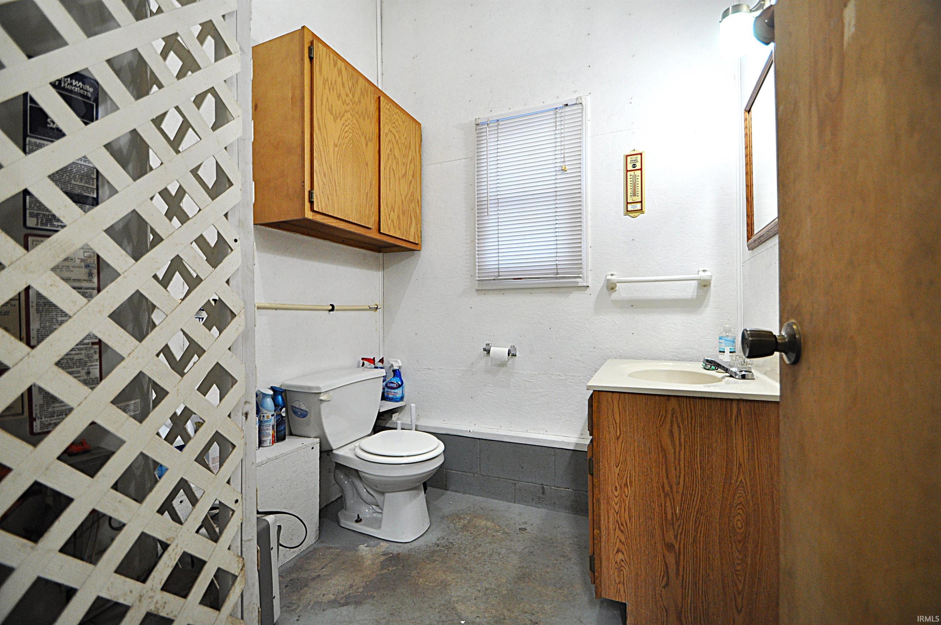 Homes for sale in Hamlet, IN | 4420 N 700, Hamlet, IN 46532 | MLS# 202602592