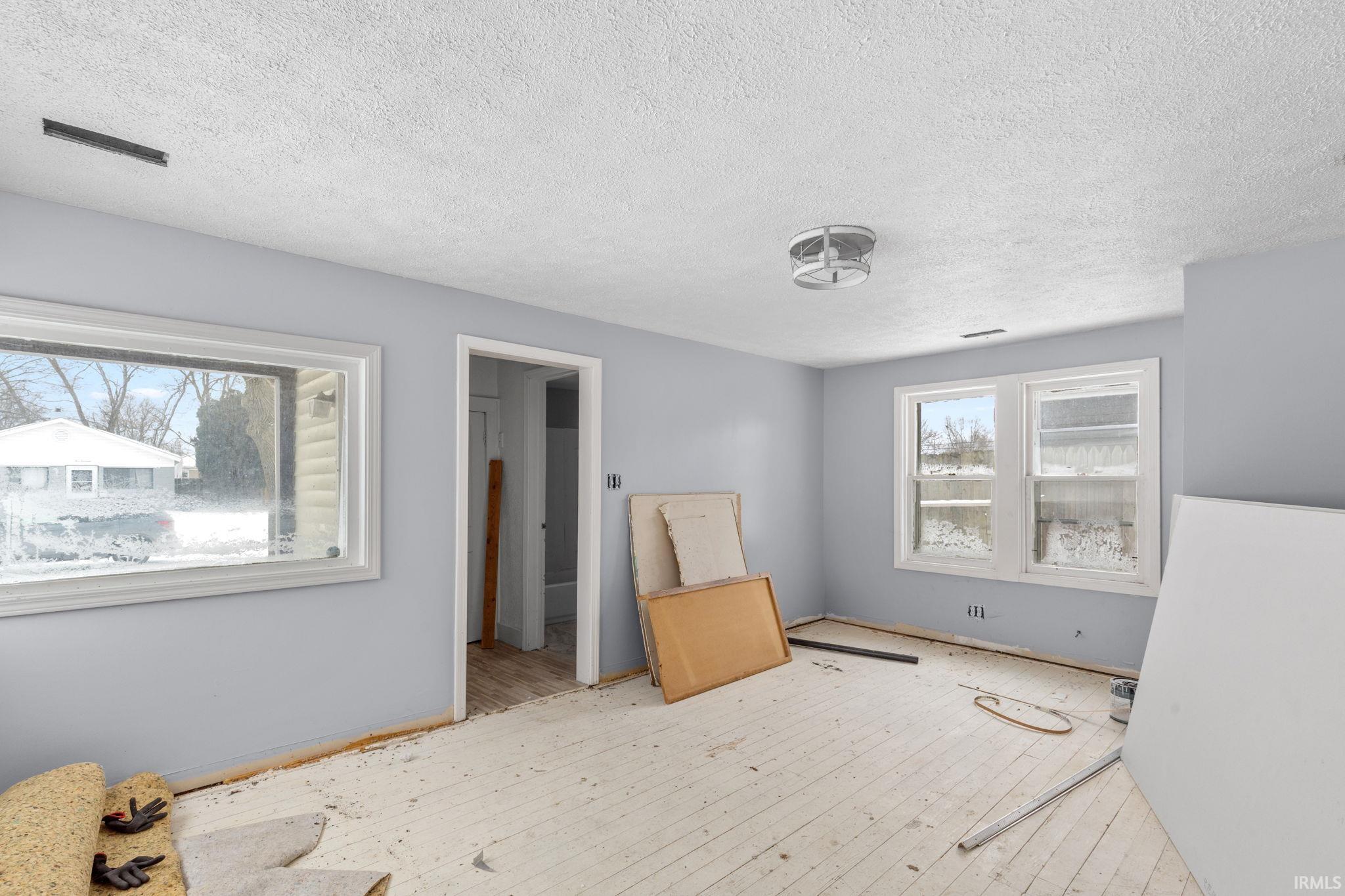 Homes for sale in Mishawaka, IN | 513 Jackson St, Mishawaka, IN 46544 | MLS# 202602738