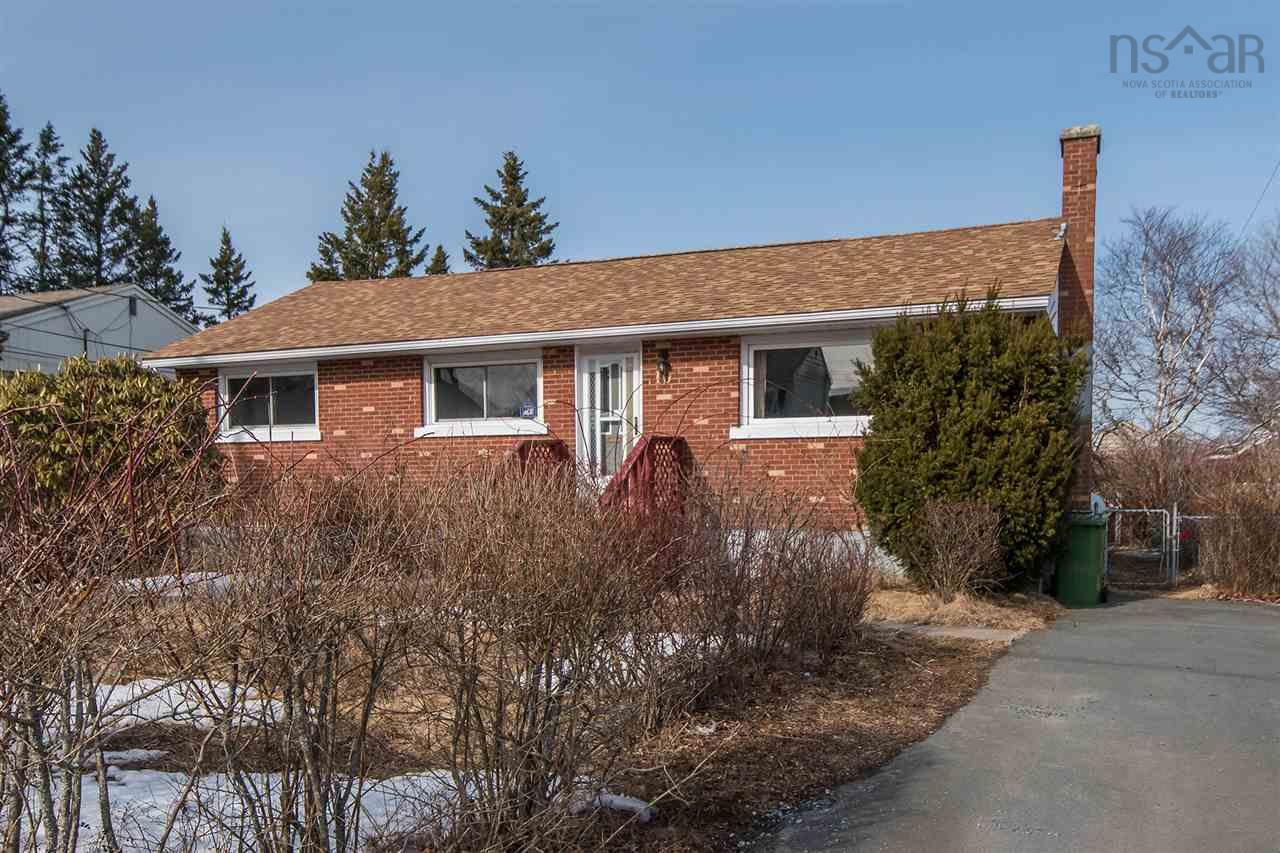 10 Juniper Crescent Leiblin Park Mls 174 201905545