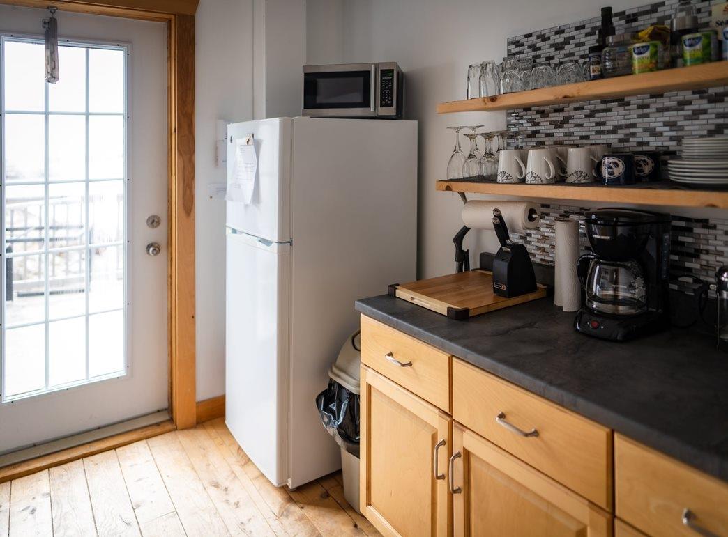 $1,100,000.00: 15283 Cabot Trail, Chéticamp